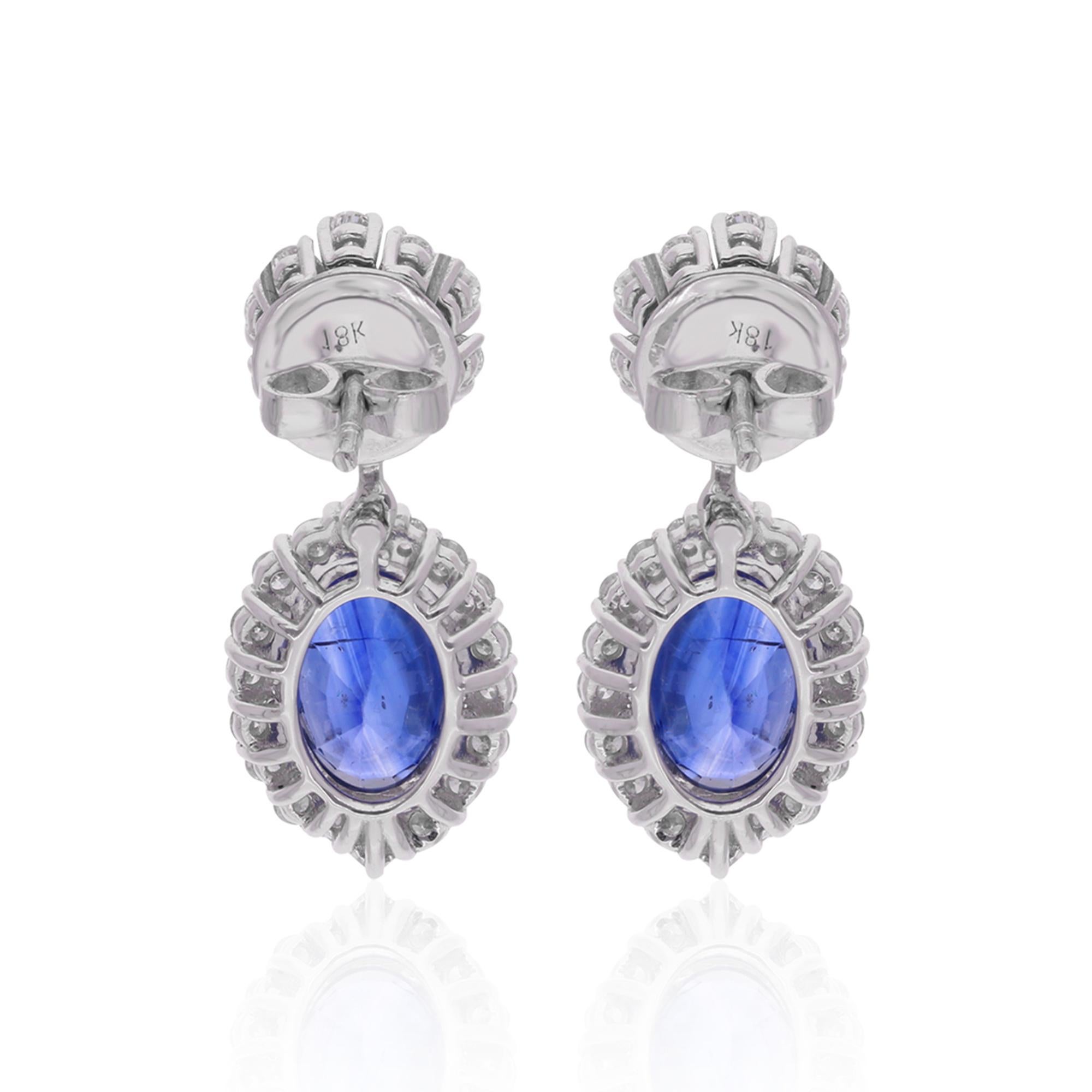 Pendants d'oreilles en or blanc 18 carats avec saphir bleu et diamants, bijouterie d'art Pour femmes en vente
