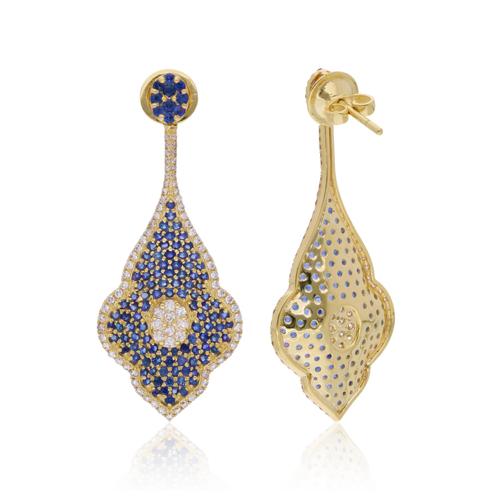 A dazzling touch of Blue Sapphire over the 18k Yellow Gold base which adds up to the elegance of the ornament. An elegant Earrings of adornment that would definitely grab attention!

✧✧Welcome To Our Shop Spectrum Jewels✧✧

