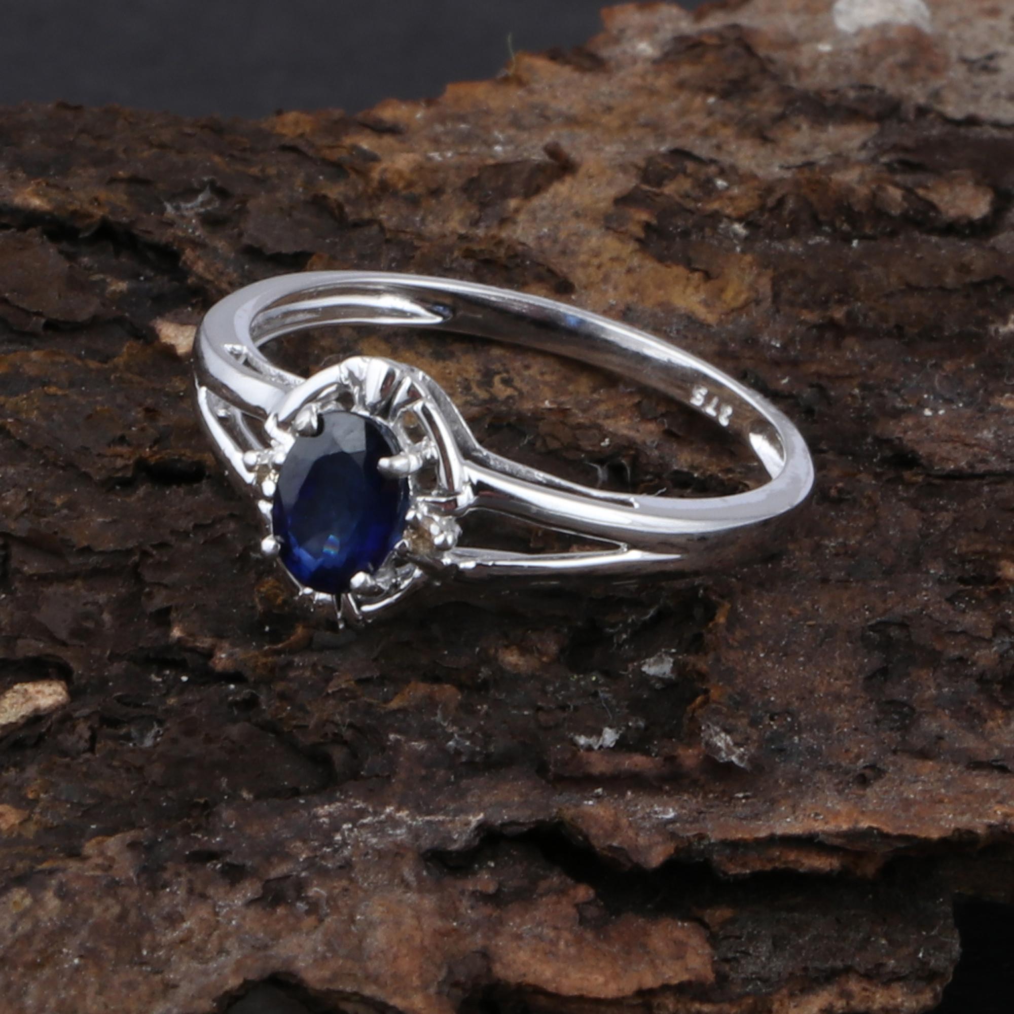 Im Angebot: Natürlicher Blauer Saphir Edelstein Ring Diamant Pave 9 Karat Weißgold Feine Juwelen () 4