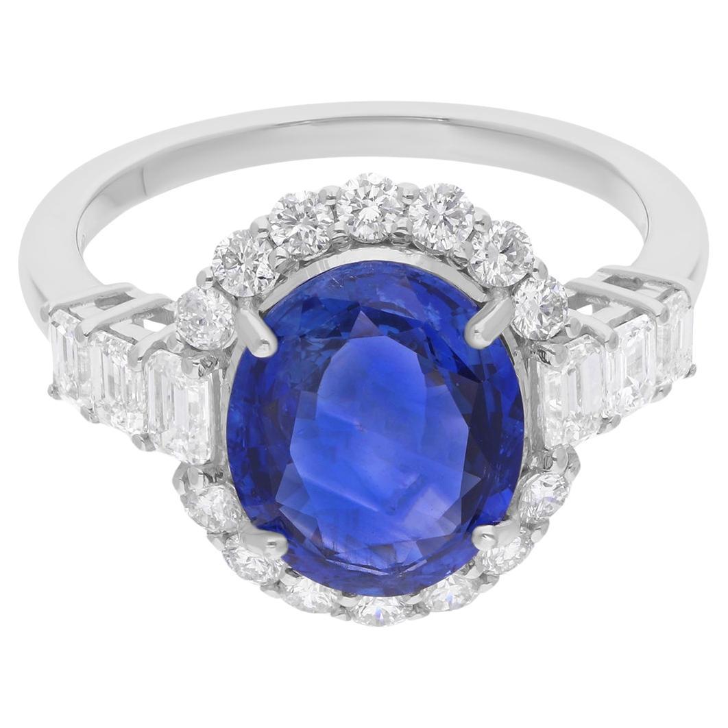 Bague en or blanc 18 carats avec saphir bleu de pureté SI et diamant de couleur hi-colore