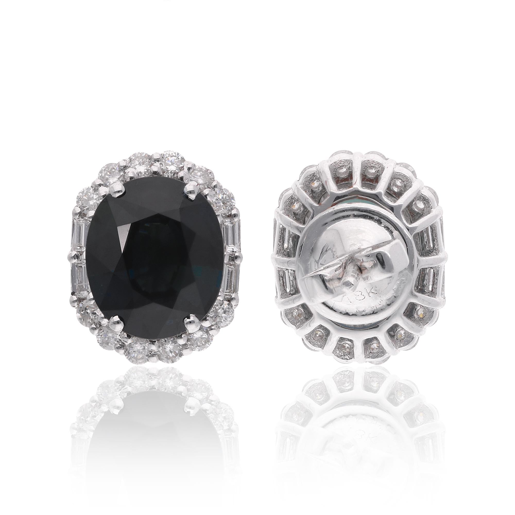 Code d'article :- SEE-13117
Poids brut :- 4.81 gm
Poids de l'or blanc 18 carats : 3,63 g.
Poids du diamant :- 0.60 Ct. (DIAMANT MOYEN DE PURETÉ SI1-SI2 ET DE COULEUR H-I)
Poids du saphir bleu :- 5.30 Ct. 
Taille des boucles d'oreilles :- 13 mm