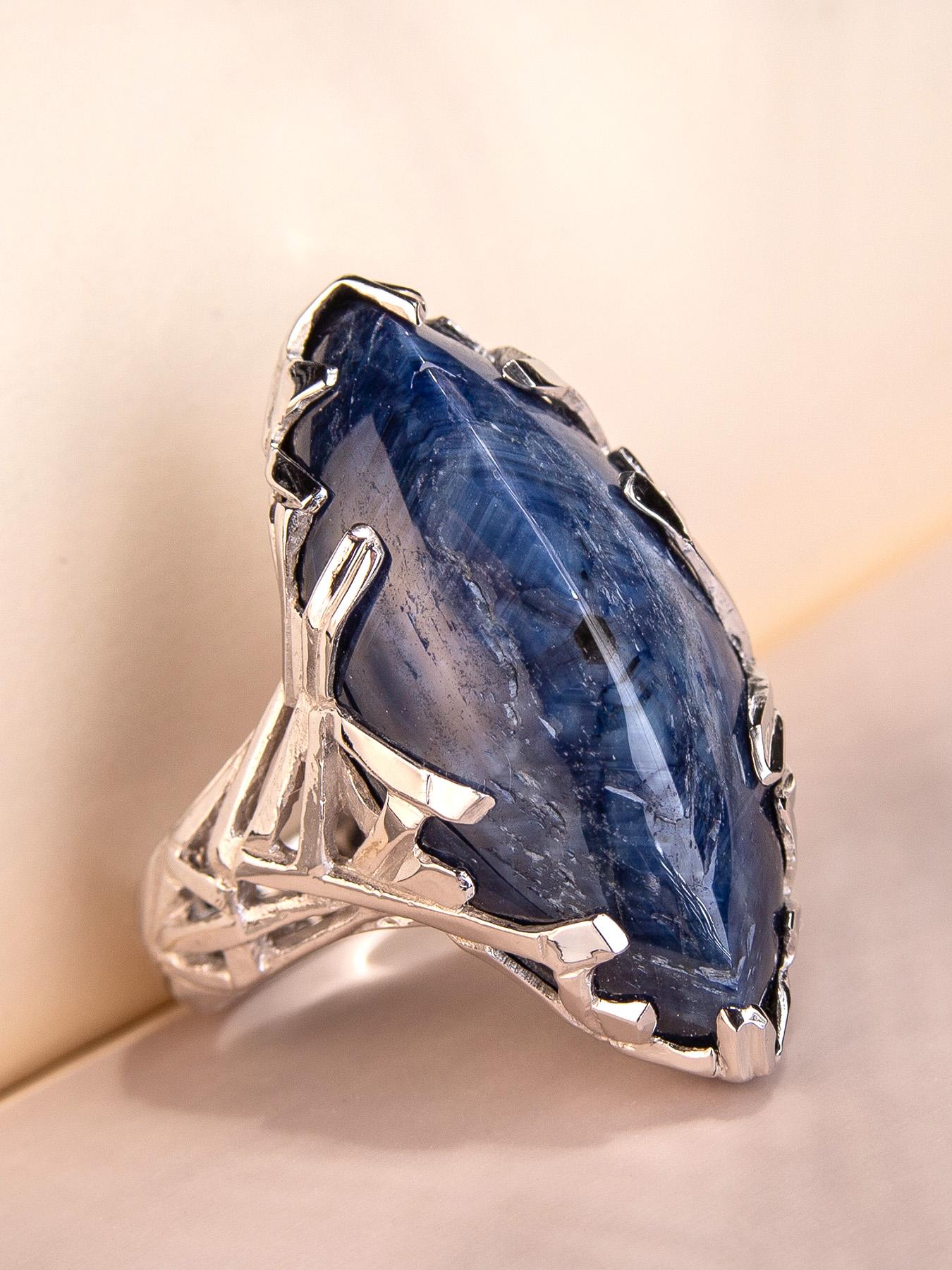 Blue Sapphire Gold Ring Crystal Healing Star Corundum For Sale 1
