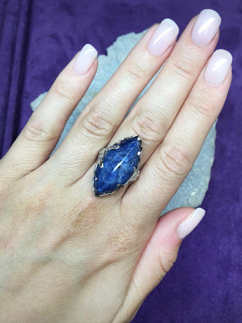 blue sapphire crystal meaning