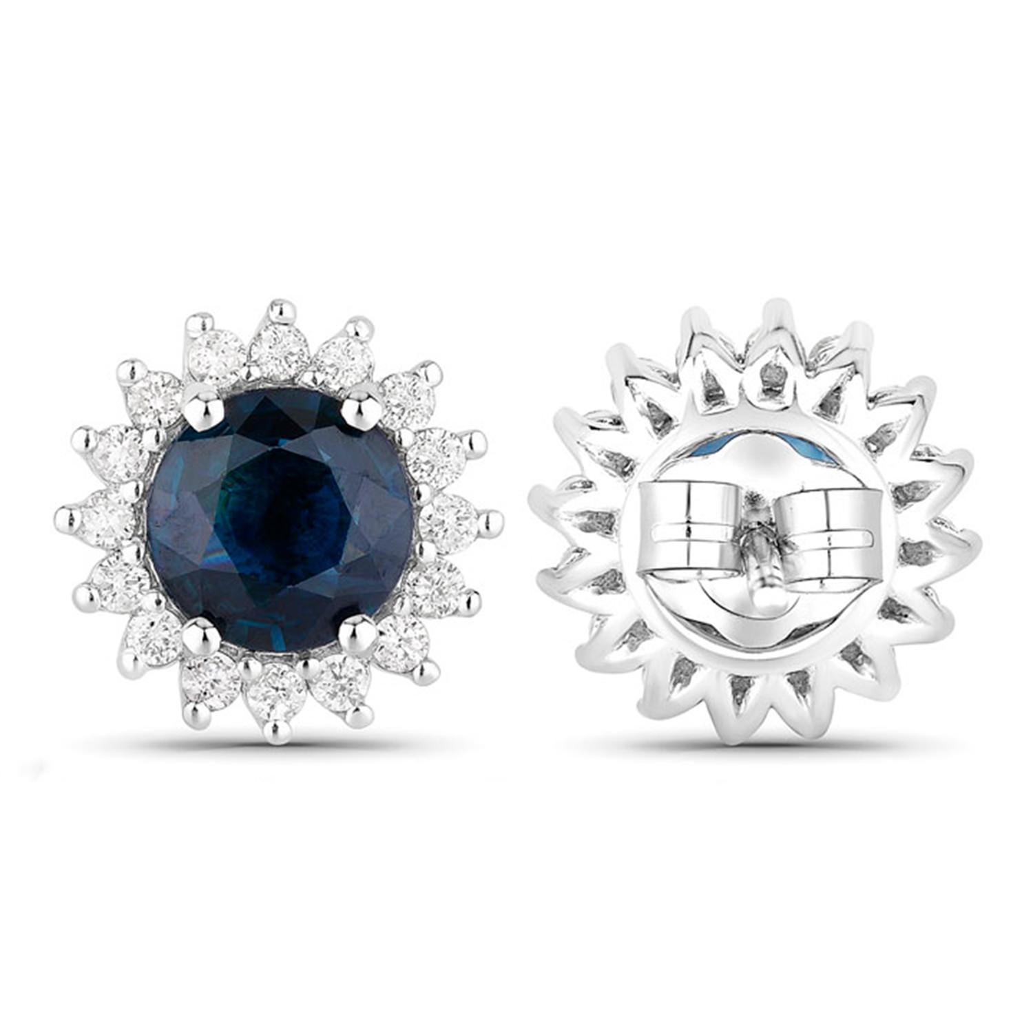 Boucles d'oreilles saphir bleu Halo Diamants 2.3 Carats Or blanc 14K Excellent état - En vente à Punta Gorda, FL