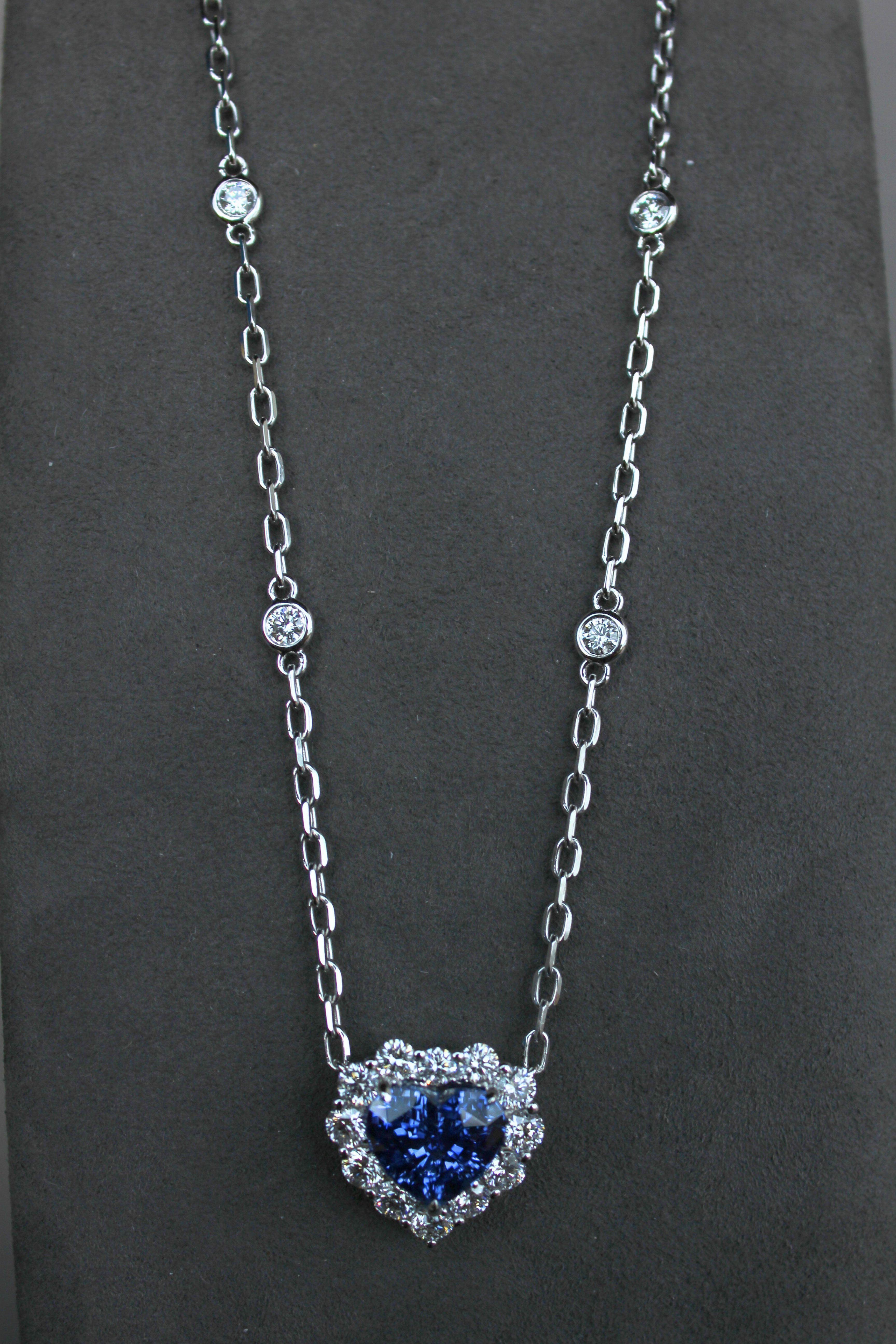 Blue Sapphire Heart Shape Cut Diamonds Halo 18K White Gold Pendant Necklace For Sale 5