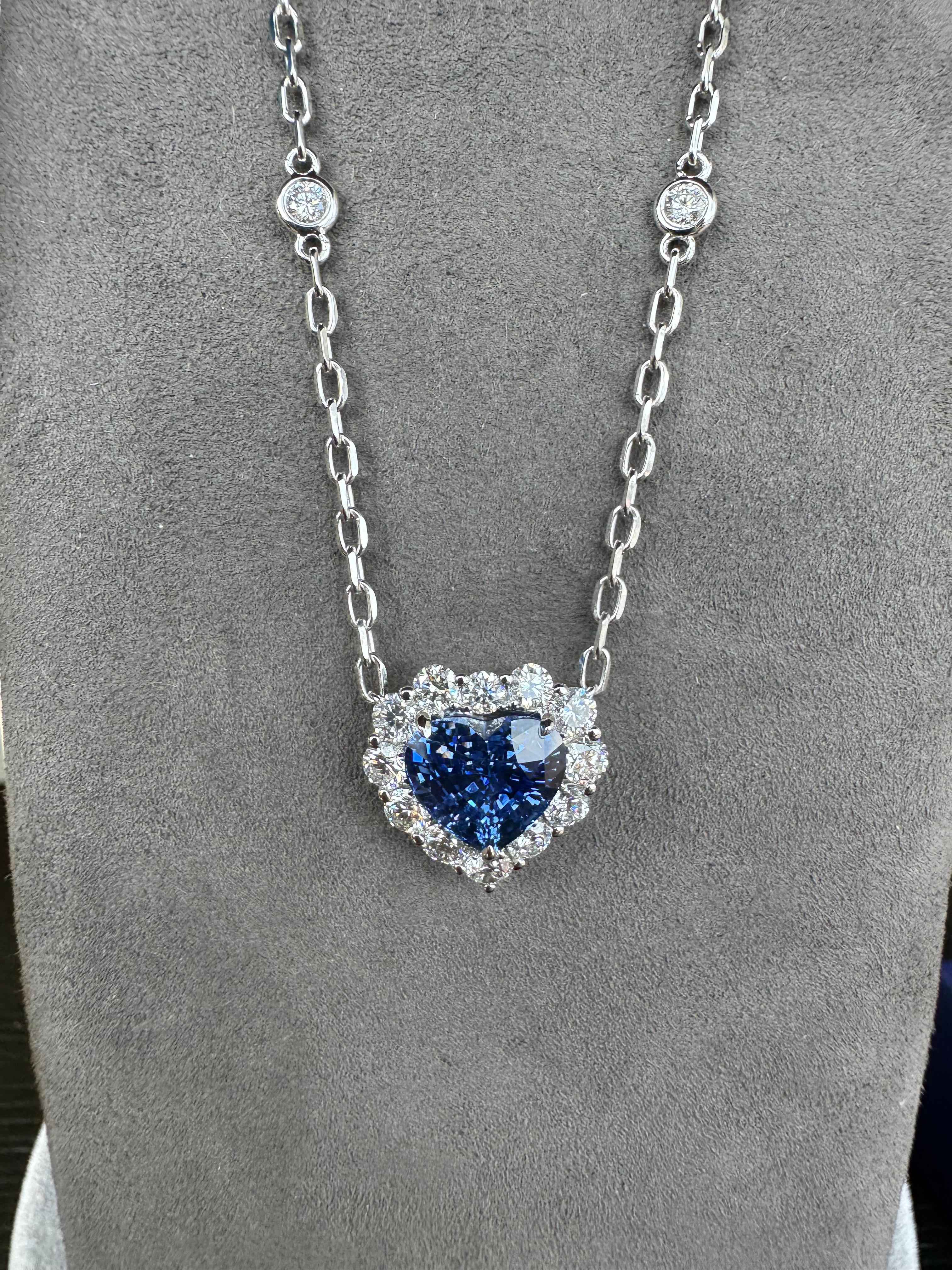 Modern Blue Sapphire Heart Shape Cut Diamonds Halo 18K White Gold Pendant Necklace For Sale