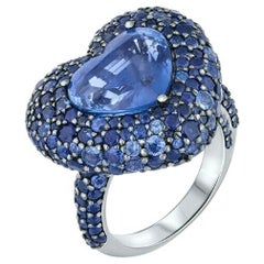 Bague en forme de cœur en saphir bleu