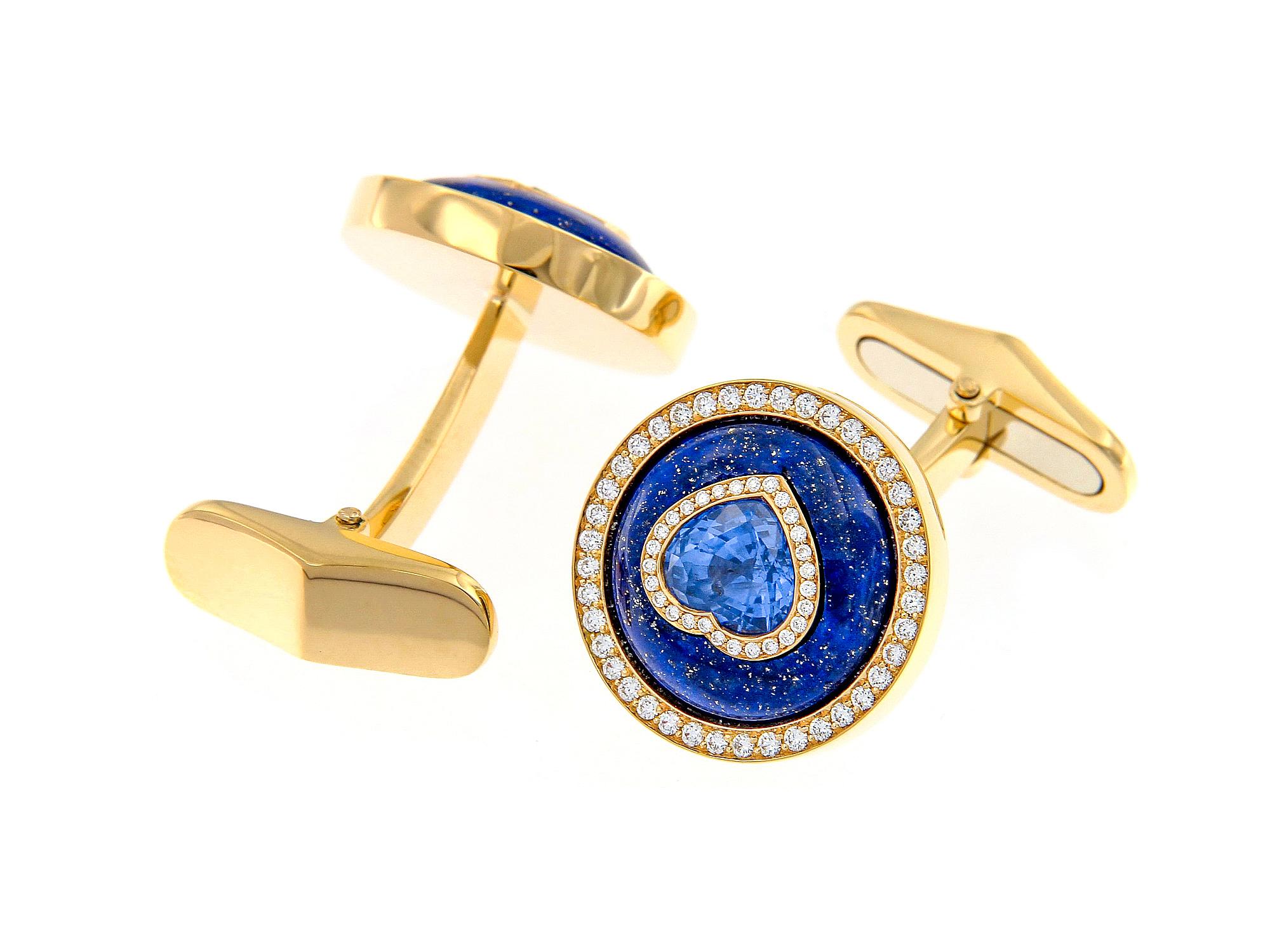 2,98 Karat Herzförmige Manschettenknöpfe aus 18 Karat Gold mit blauem Saphir, Lapis und Diamant (Art déco) im Angebot