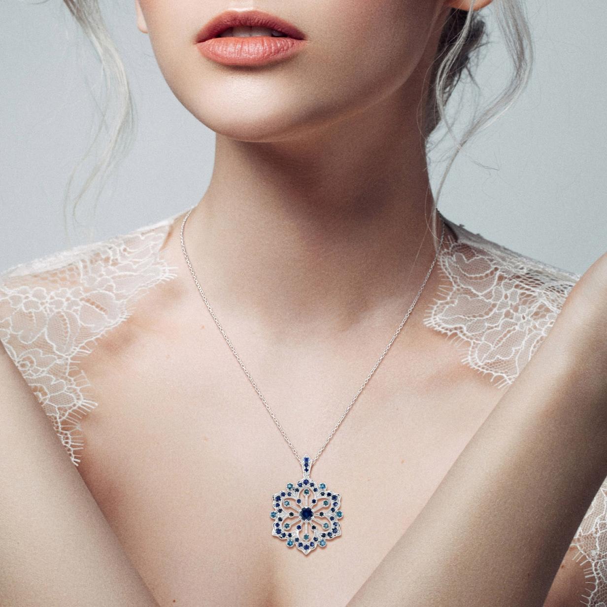 Blue Sapphire & London Blue Topaz Vintage Style Floral Flower Snowflake Pendant In New Condition For Sale In Oakton, VA