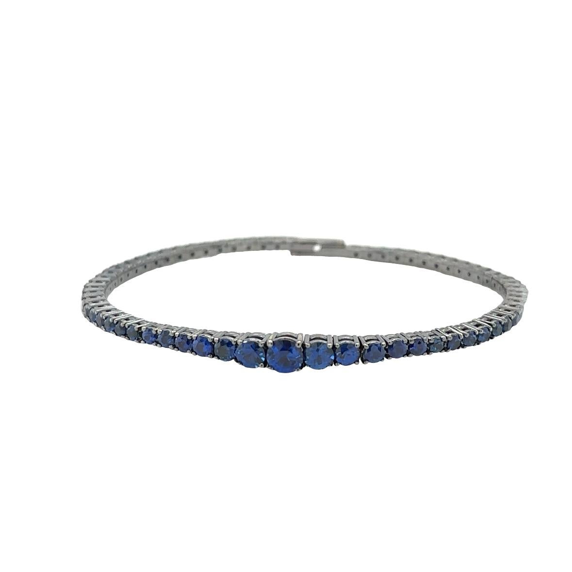 Round Cut  Blue Sapphire Majesty in White Gold Tennis Bracelet For Sale
