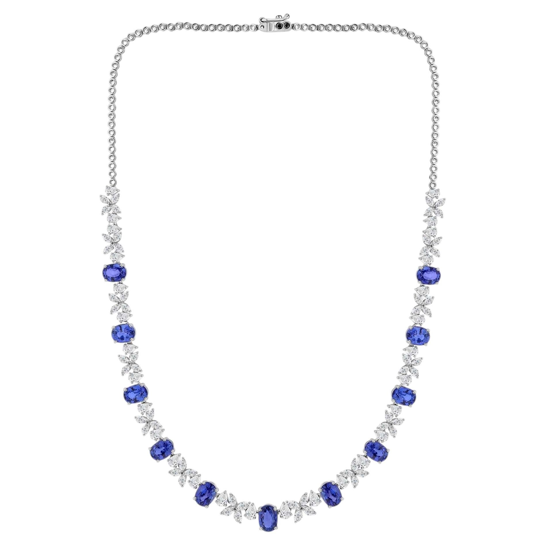Collier en or blanc 18 carats avec saphir bleu naturel de 14,42 carats et diamants, cadeau de fiançailles en vente