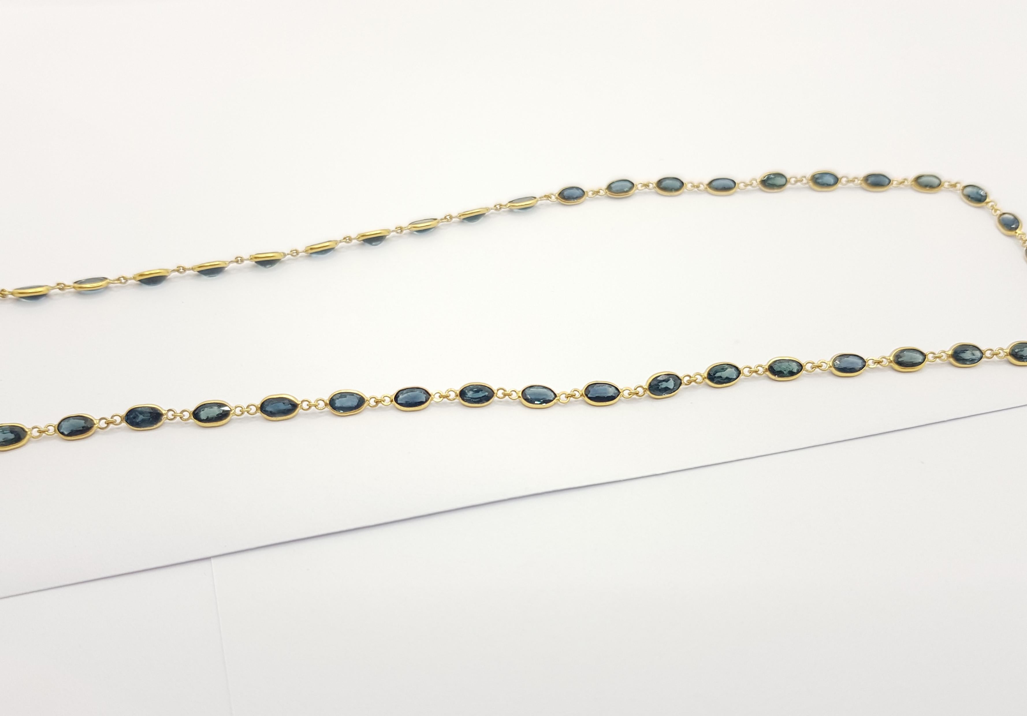 Blue Sapphire Necklace Set in 18 Karat Gold Settings In New Condition For Sale In Bangkok, TH