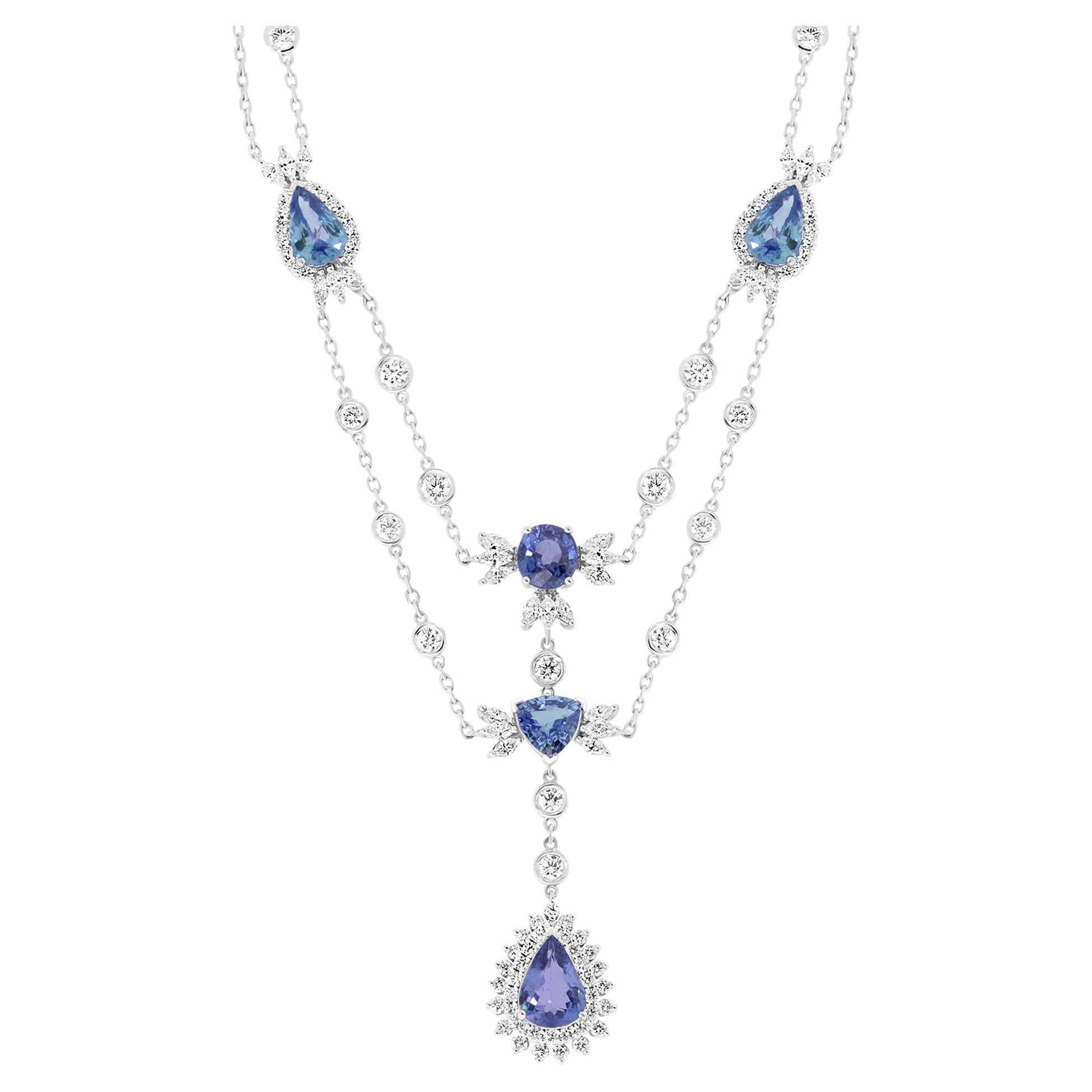 Collana con zaffiro blu in vendita