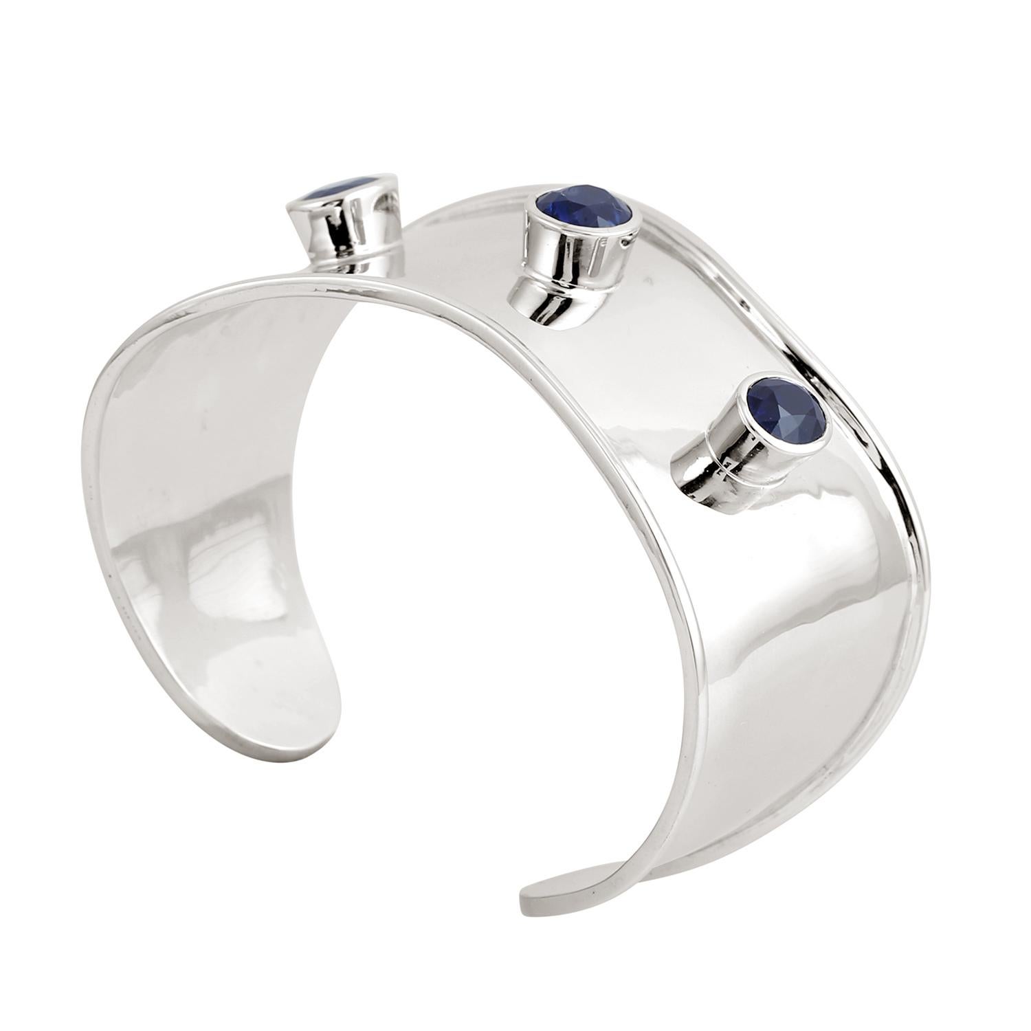 Blauer Saphir One Of A Kind Manschette Armband aus 14k Weißgold (Gemischter Schliff) im Angebot
