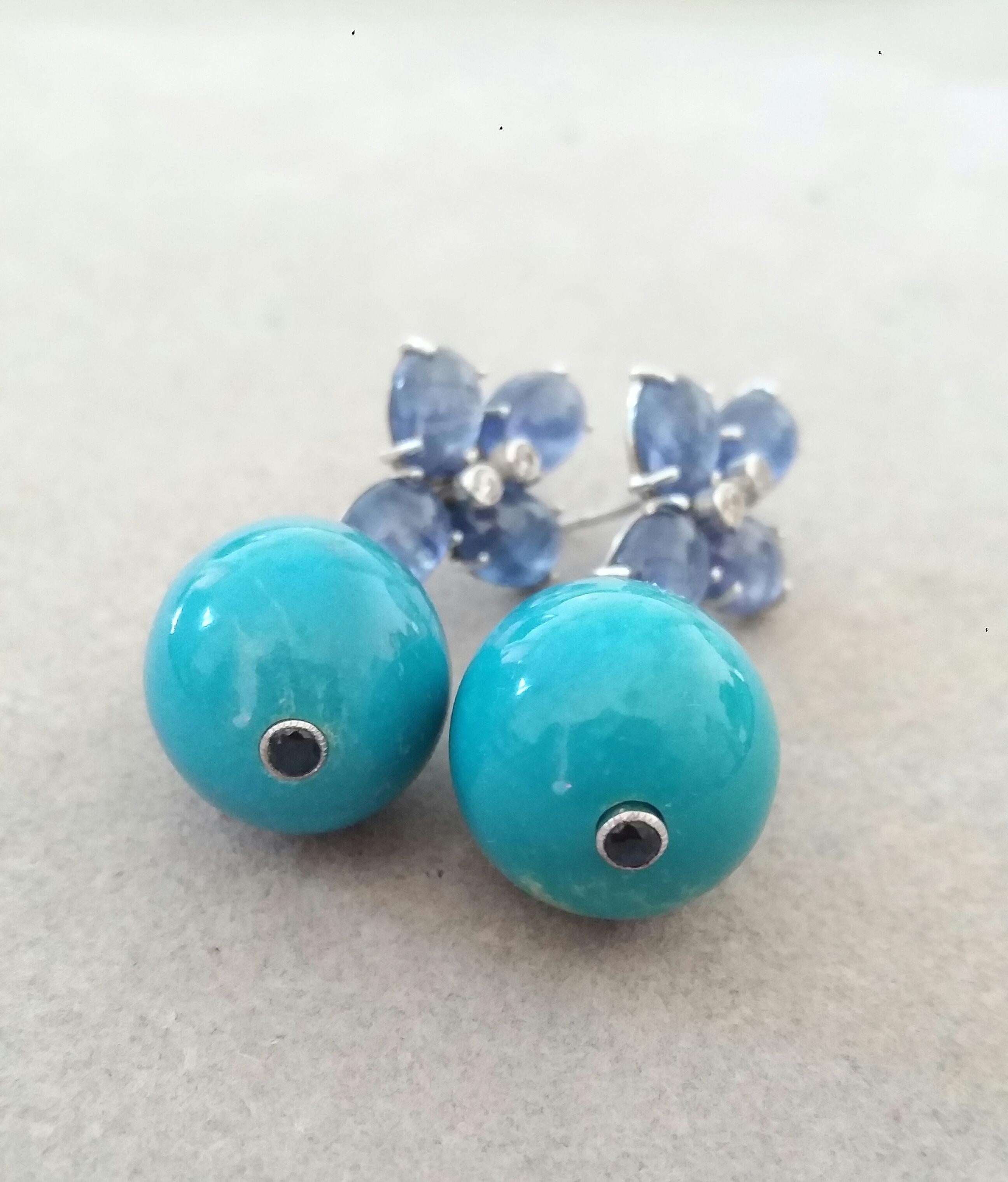 Orecchini di zaffiro blu ovali in oro con diamanti a goccia rotonda in turchese in vendita 3