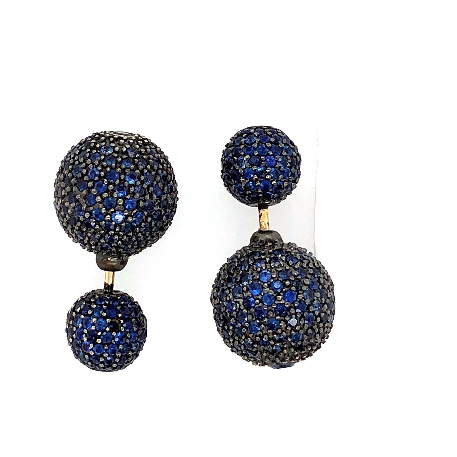 Blue Sapphire Pave Diamond Ball Tunnel Earring Made In 14k Gold   In New Condition For Sale In New York, NY