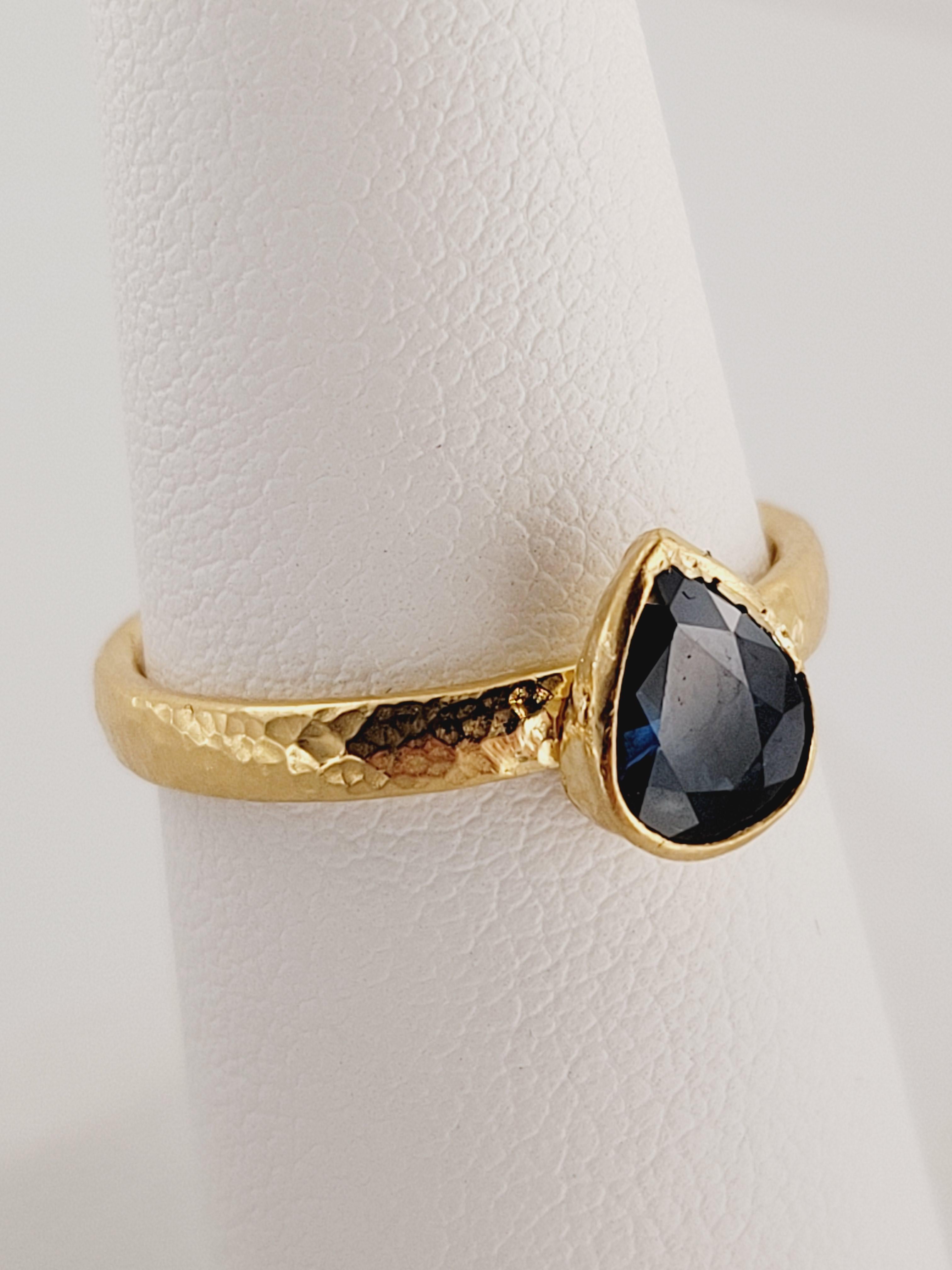 Blue Sapphire Pear Cut Ring Designed by Gurhan in 24K Yellow Gold For Sale 2
