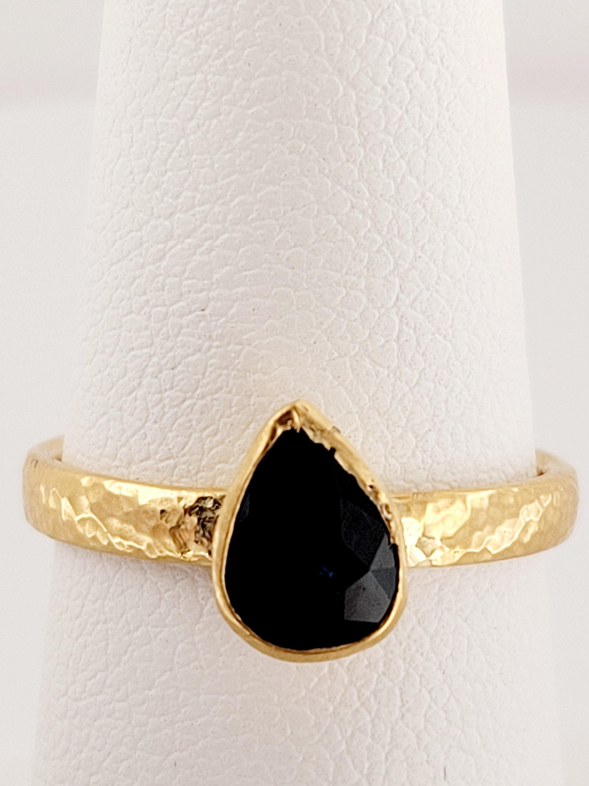 Blue Sapphire Pear Cut Ring Designed by Gurhan in 24K Yellow Gold For Sale 3