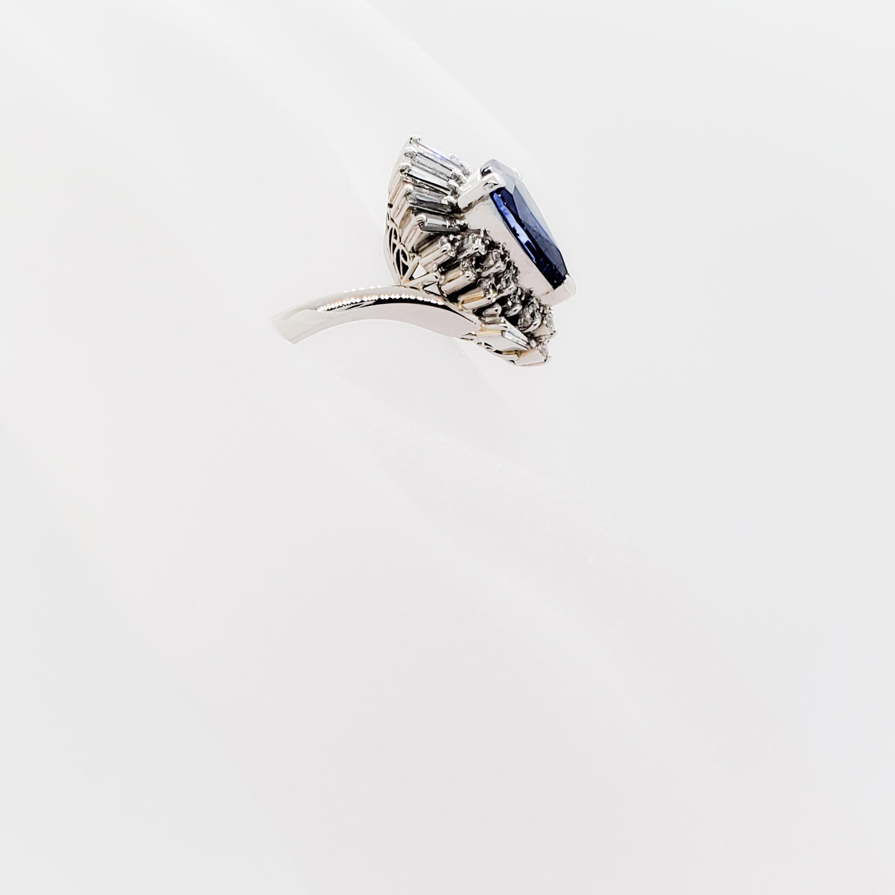 Blue Sapphire Pear Shape and White Diamond Cocktail Ring in Platinum In Excellent Condition In Los Angeles, CA