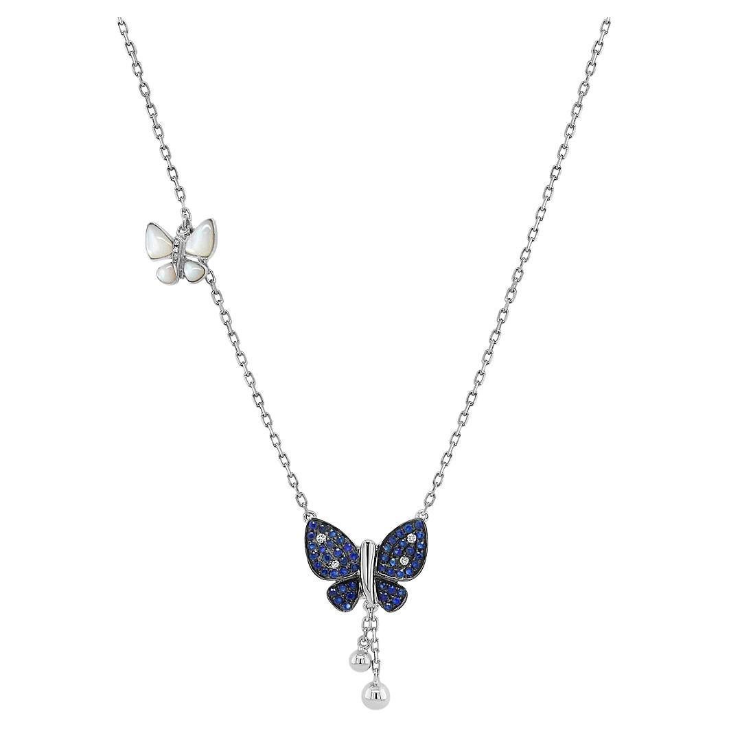 Zaffiro blu e perla con diamanti Collana con ciondolo a farfalla in oro bianco 18 carati in vendita