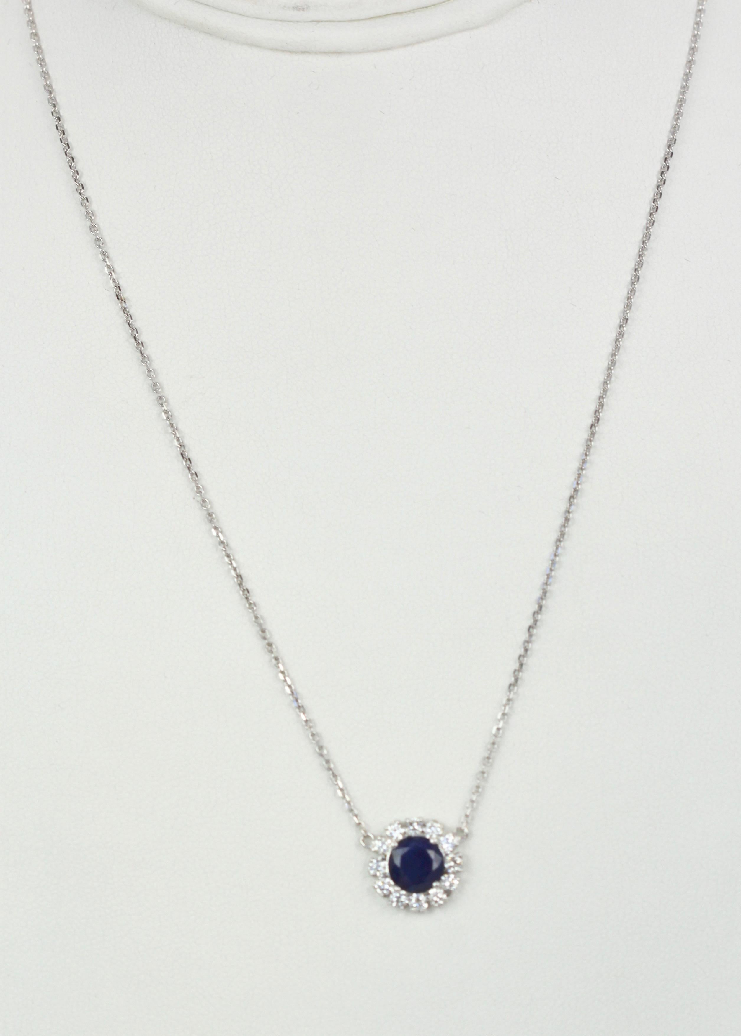 Blue Sapphire Pendant Necklace with Diamond Surround In New Condition In North Hollywood, CA