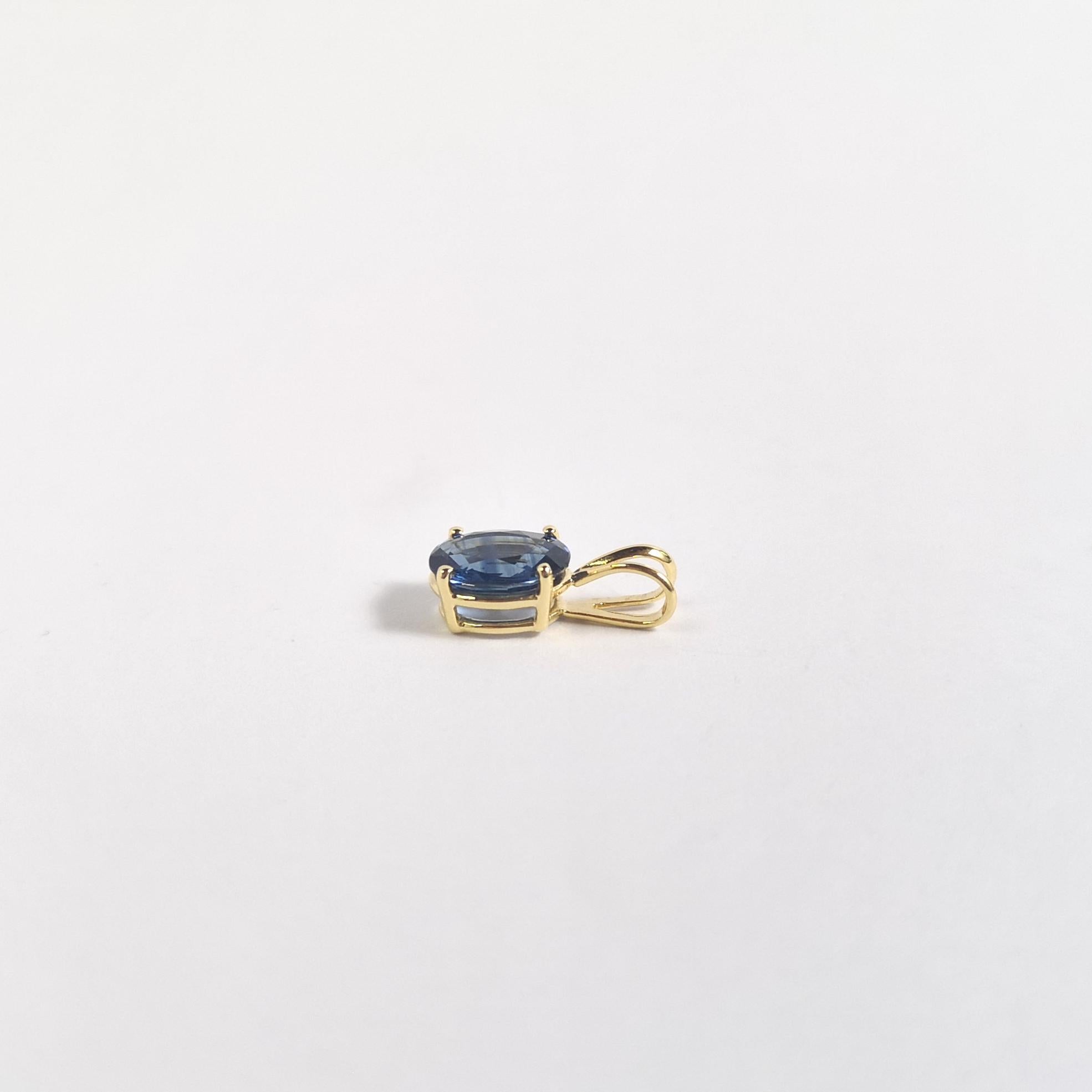 Blauer Saphir-Anhänger in 14K Goldfassungen gefasst für Damen oder Herren im Angebot