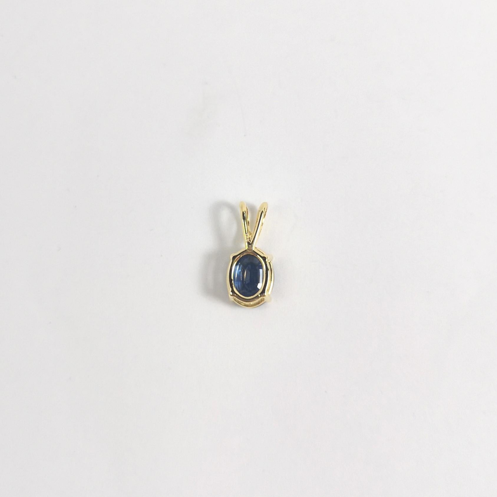 Blauer Saphir-Anhänger in 14K Goldfassungen gefasst im Angebot 1