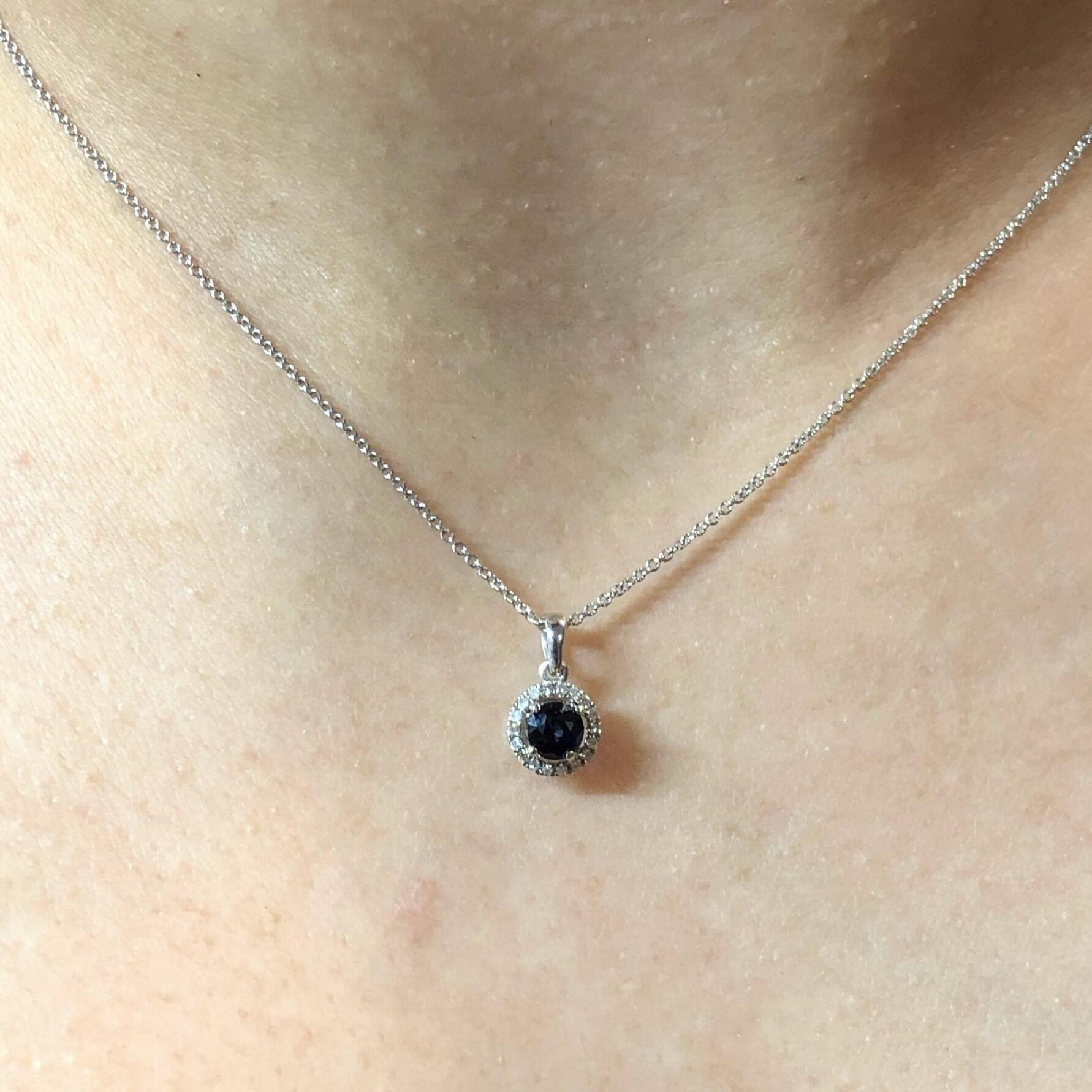 Taille ronde Pendentif saphir bleu avec diamants en or blanc 14K rond 4mm en vente