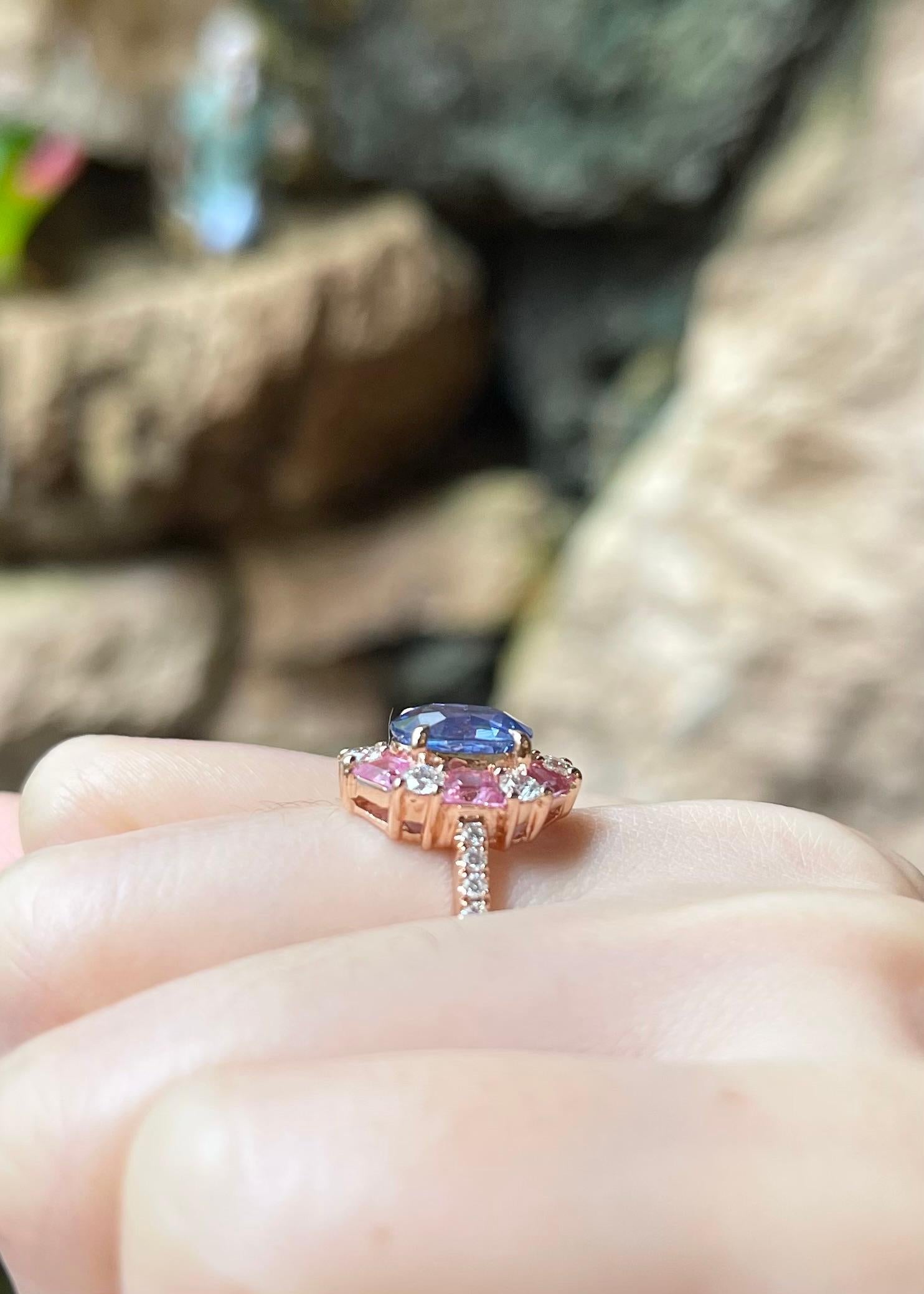 Blue Sapphire, Pink Sapphire and Diamond Ring set in 18K Rose Gold Settings For Sale 1