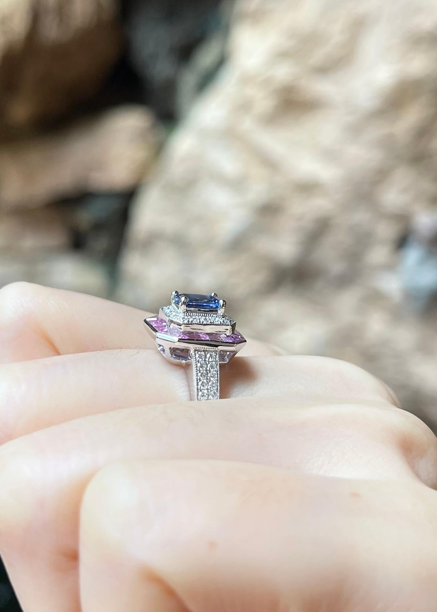 Blue Sapphire, Pink Sapphire and Diamond Ring set in 18K White Gold Settings For Sale 1