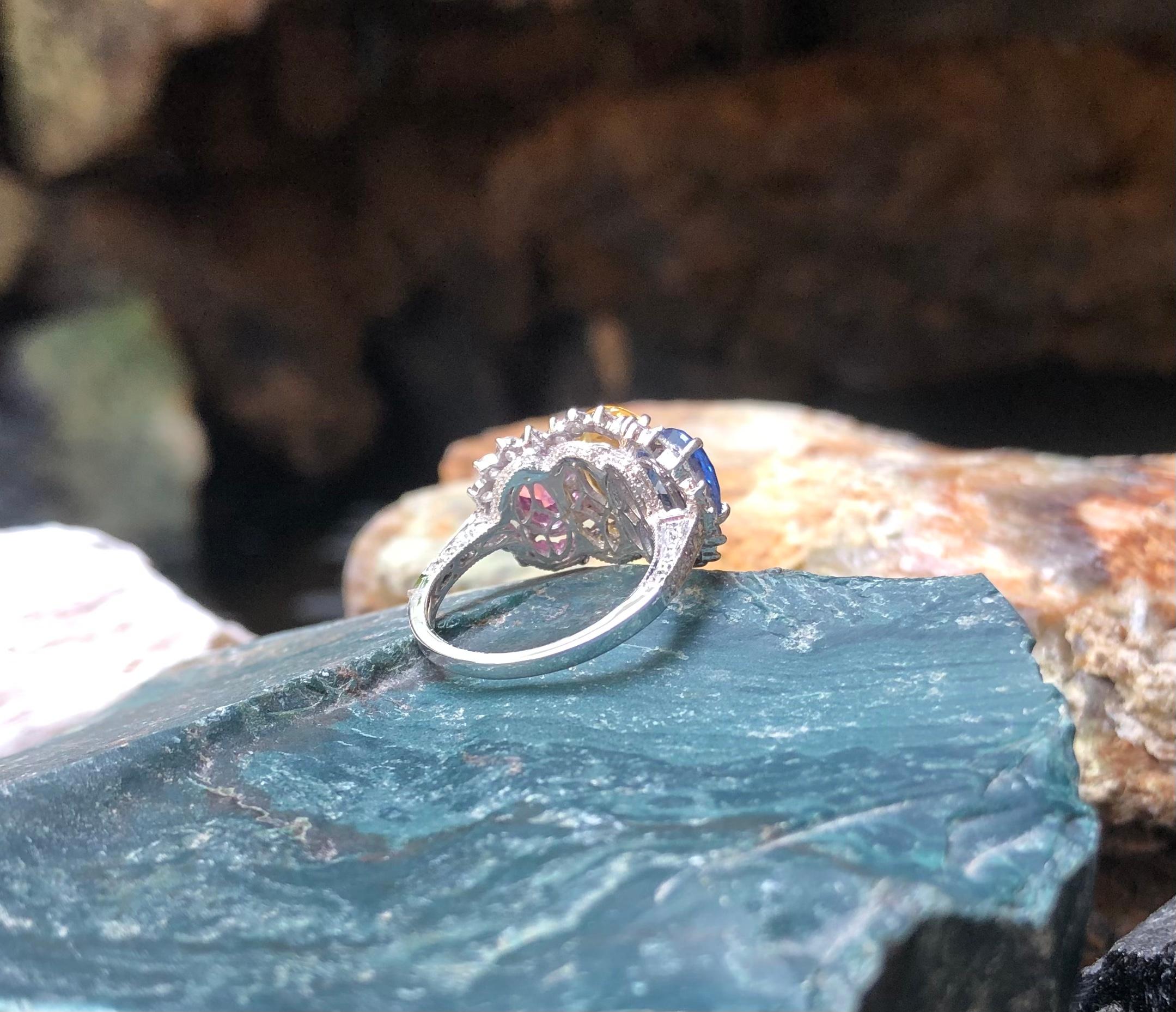Zafiro Azul, Zafiro Rosa, Zafiro Amarillo, Diamante en Oro Blanco de 18 Kilates en venta 11