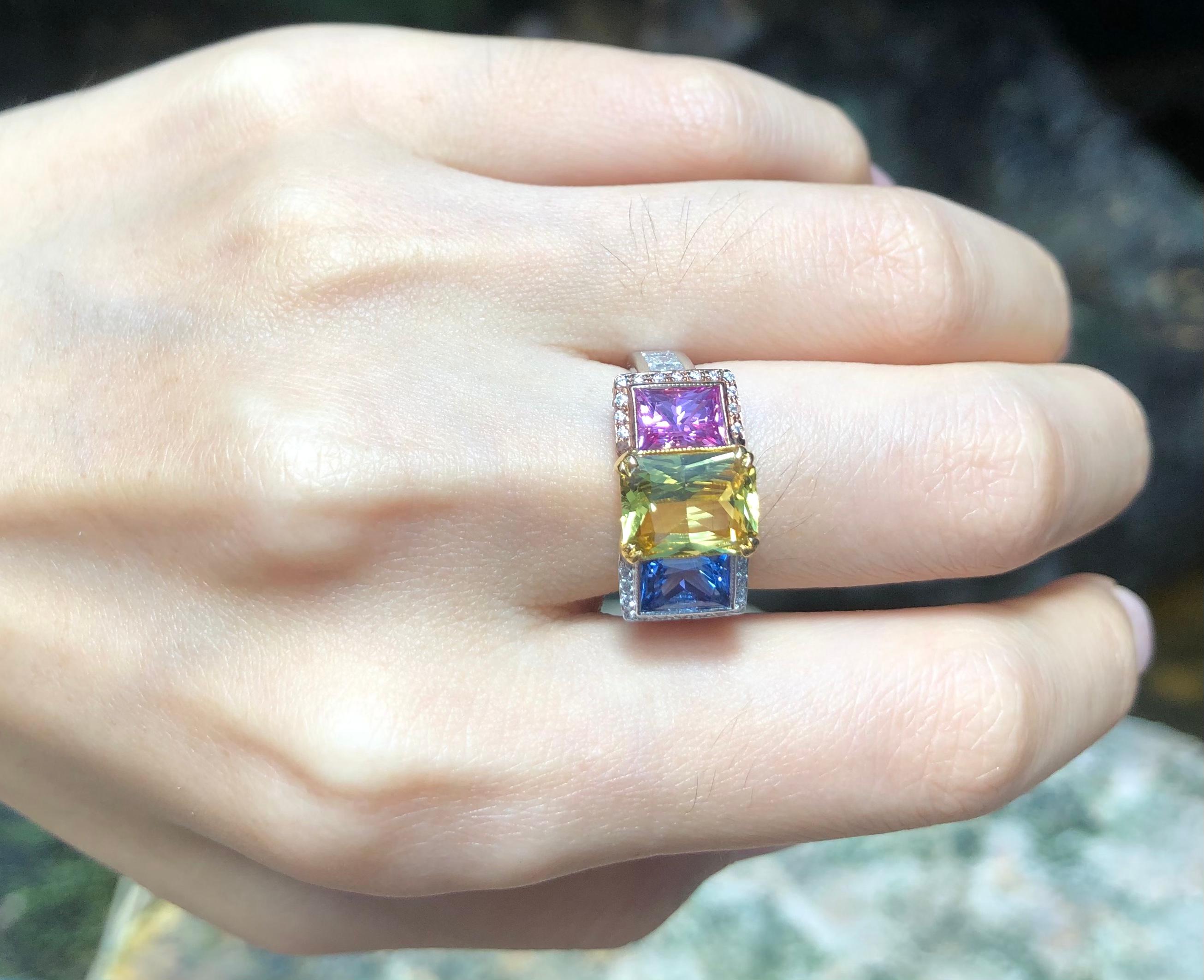 Women's or Men's Blue Sapphire, Pink Sapphire, Yellow Sapphire Ring Set in 18 Karat White Gold For Sale