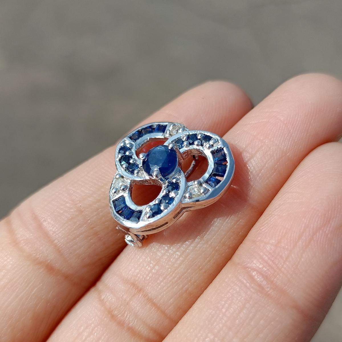 Mixed Cut Blue Sapphire Poppy Flower Unisex Brooch Crafted in 925 Sterling Silver For Sale