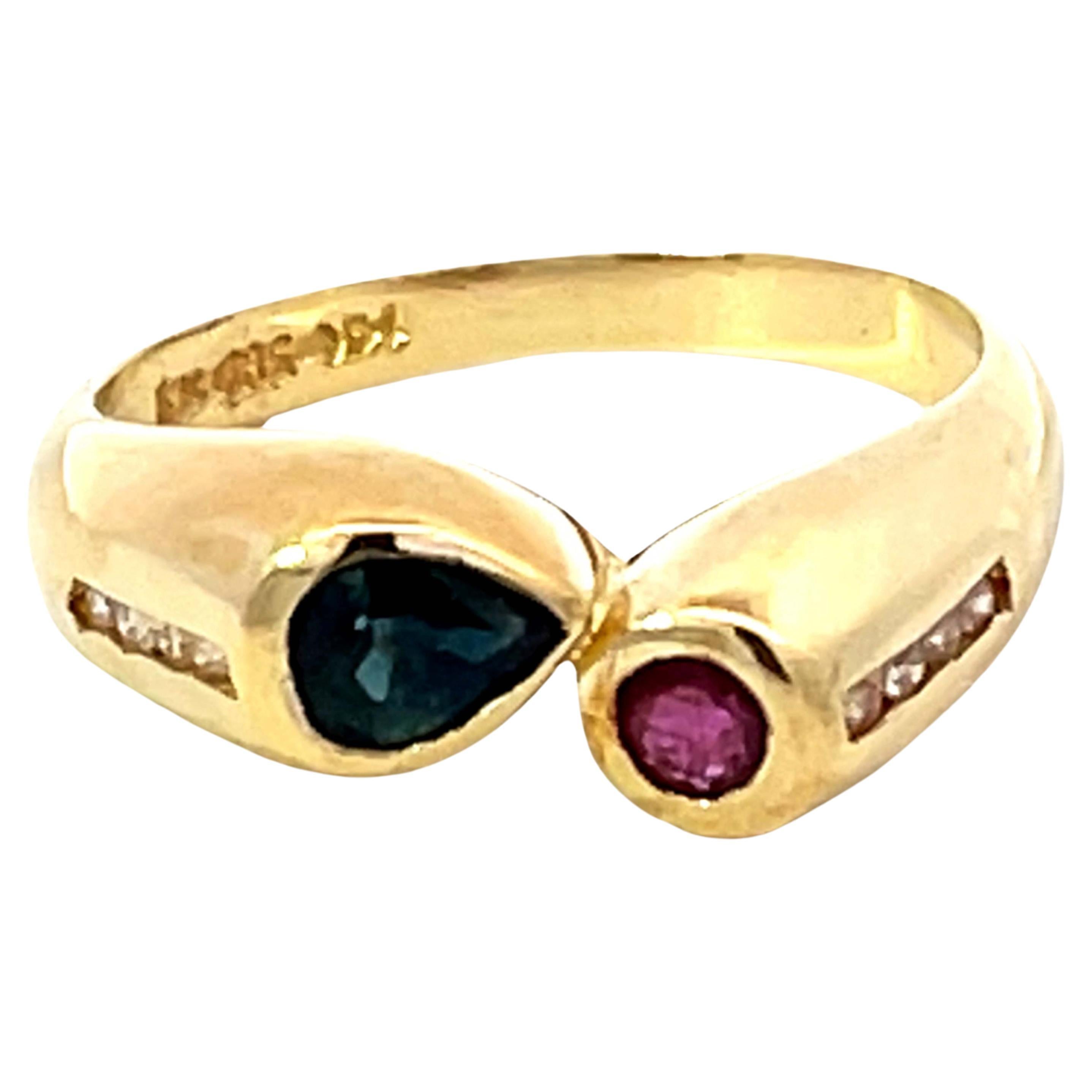 Ring 14k Gelbgold mit blauem Saphir, rotem Rubin und Diamant