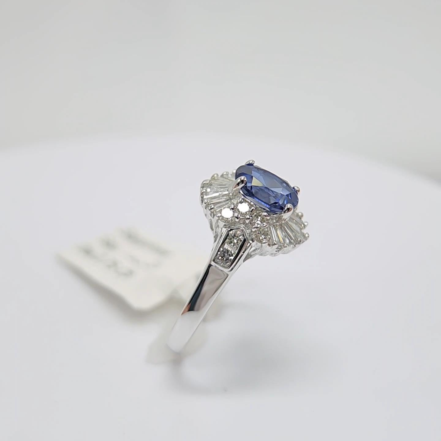Blue Sapphire  Ring 14 Karat White Gold with Diamonds. For Sale 4