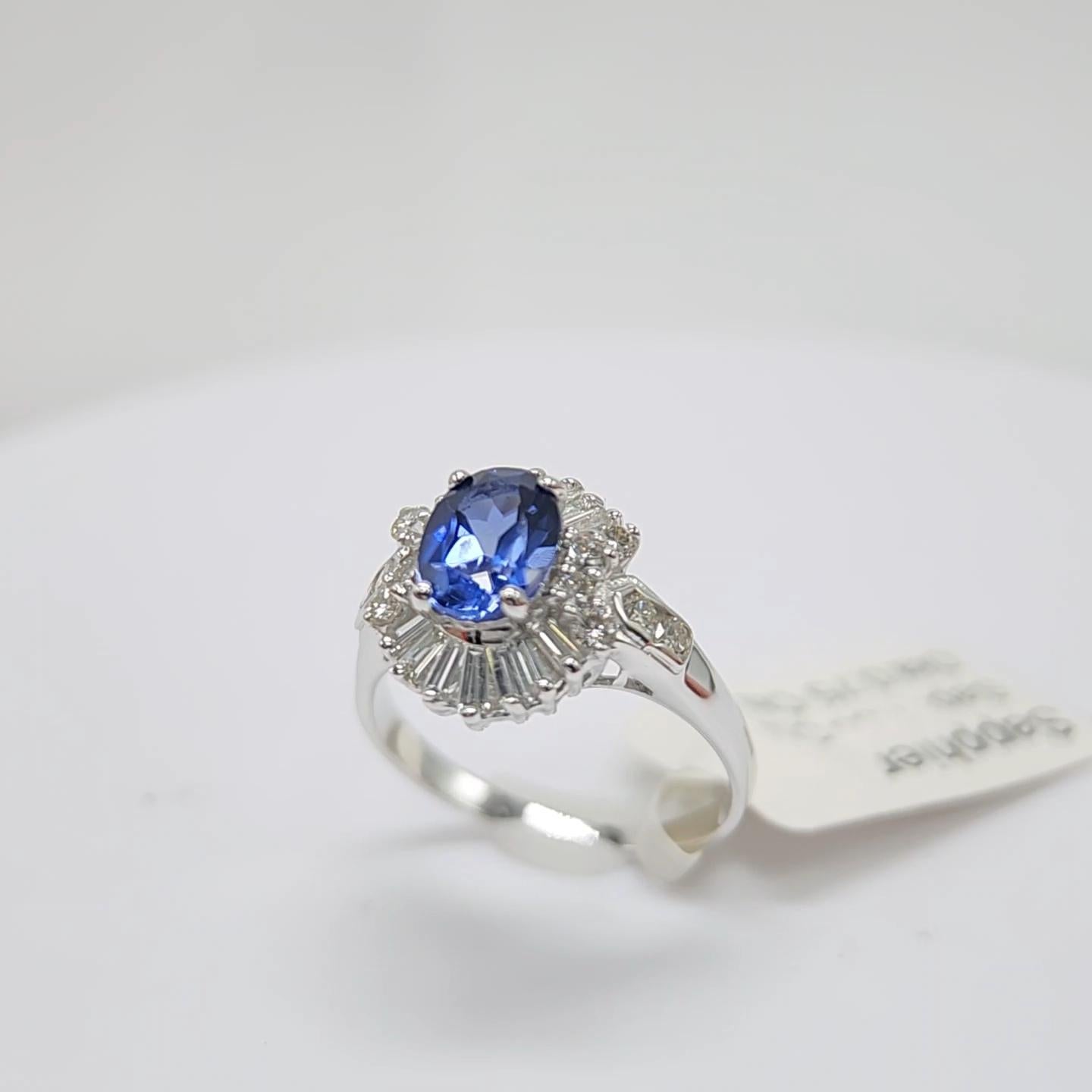 Blue Sapphire  Ring 14 Karat White Gold with Diamonds. For Sale 8