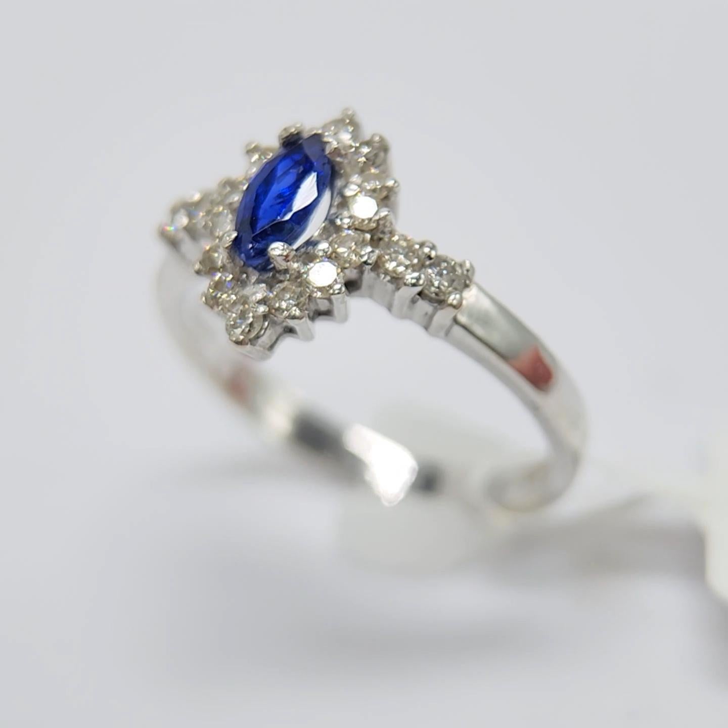 Blue Sapphire  Ring 14 Karat White Gold with Diamonds. For Sale 1
