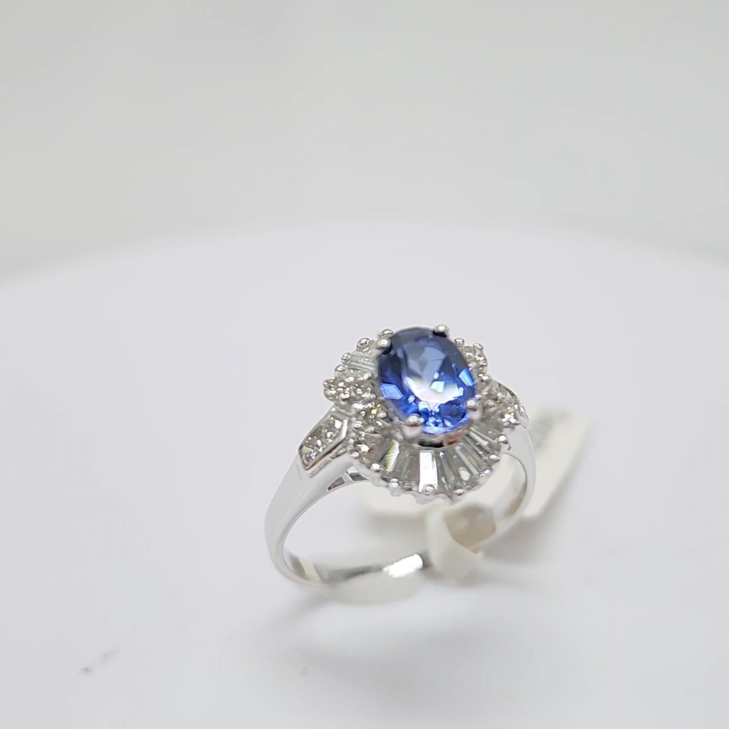 Blue Sapphire  Ring 14 Karat White Gold with Diamonds. For Sale 2