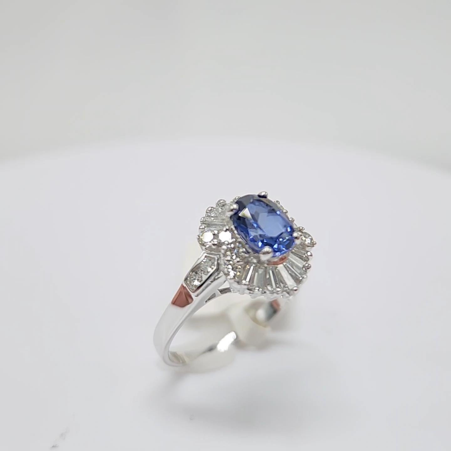 Blue Sapphire  Ring 14 Karat White Gold with Diamonds. For Sale 3