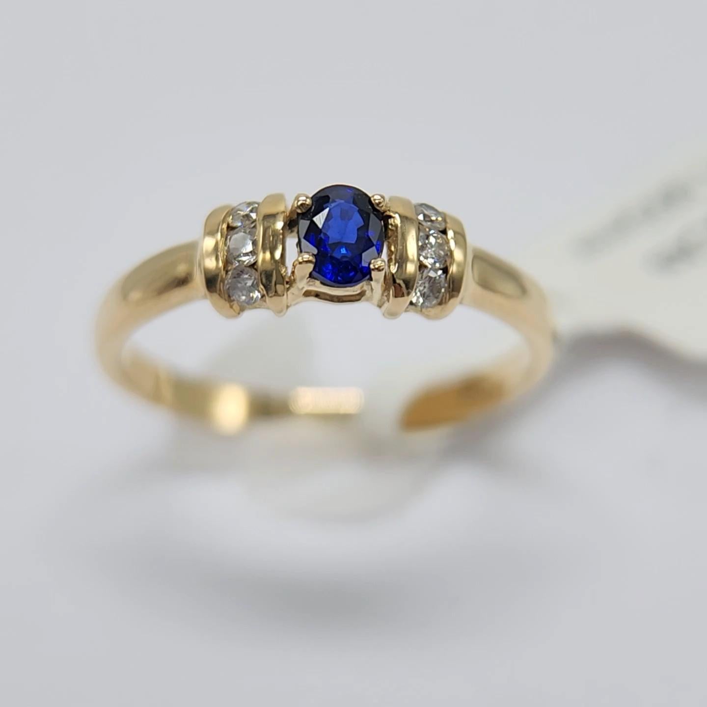 Round Shape Sapphire  AAA brilliant deep Blue color 0.25 carat.
Total diamonds 0.05 carat H I - VS
14k White Gold 1.90 Grams, 
Finger Size 7
All stones are natural and none treated.