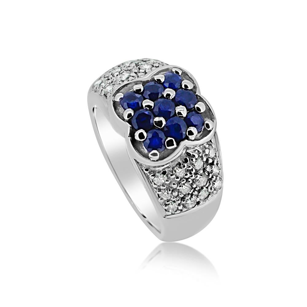 Ovale Form Saphir  AAA brillant tiefblaue Farbe 1.00 Karat.
Diamanten insgesamt 0,50 Karat G H - SI
18k Weißgold 8,25 Gramm, 
Fingergröße 6.5
Alle Steine sind natürlich.
