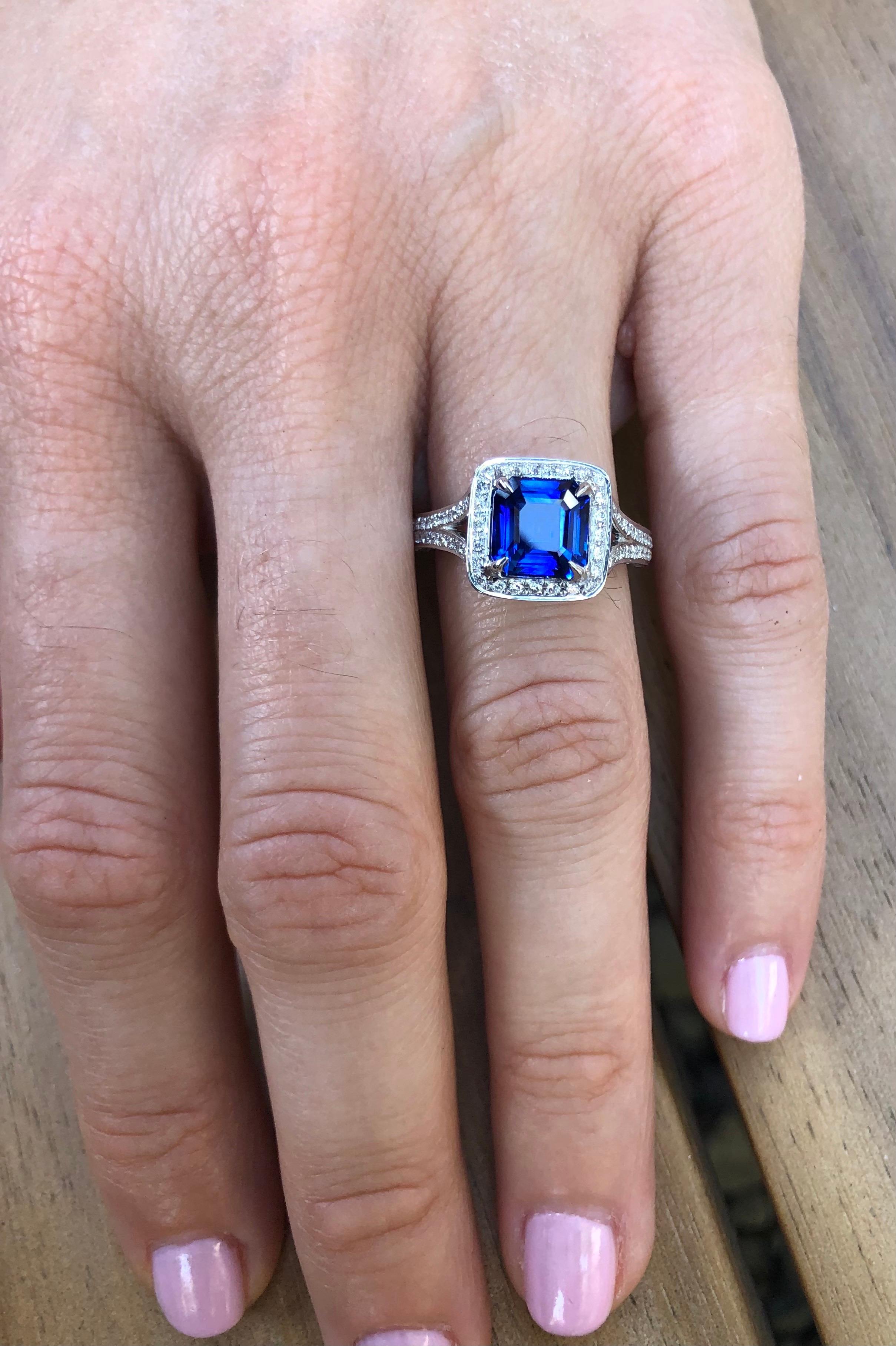 Women's Blue Sapphire Ring 2.58 Carat Square Emerald Cut