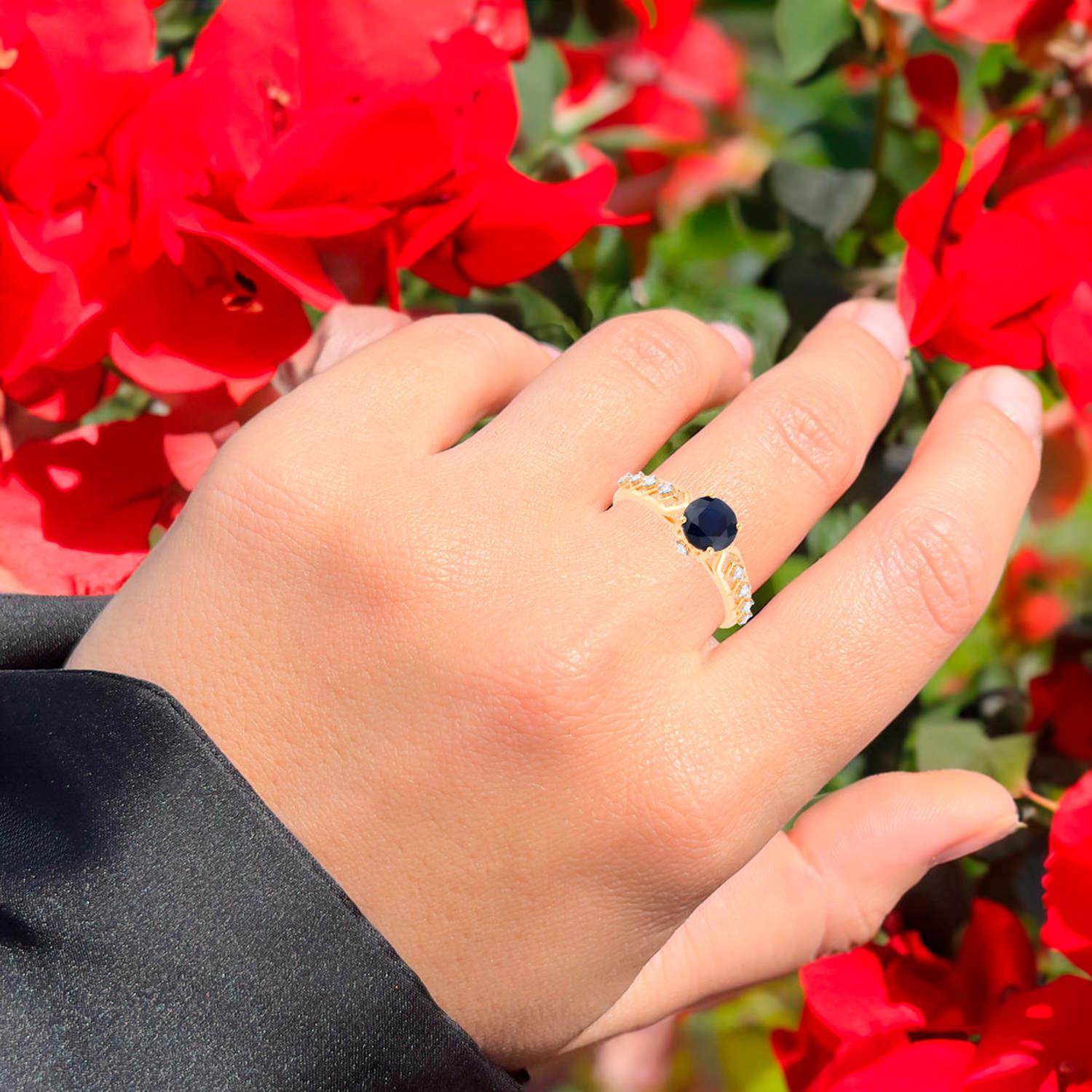 Round Cut Blue Sapphire Ring Diamonds 1.12 Carats 10K Yellow Gold For Sale