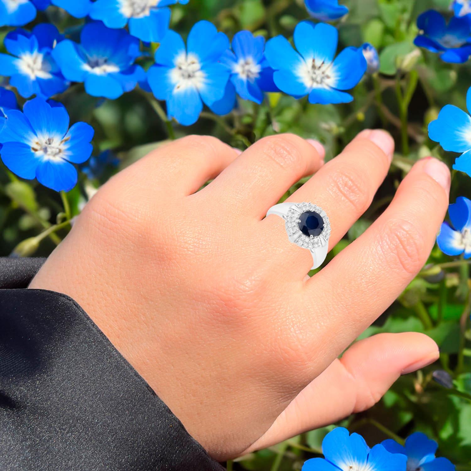 Contemporary Blue Sapphire Ring Diamonds 1.7 Carats 10K White Gold For Sale