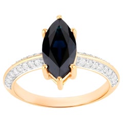 Anello con zaffiro blu e diamanti 2,4 carati in oro giallo 10 carati