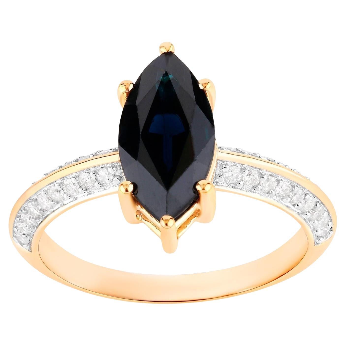 Bague saphir bleu 2,4 carats or jaune 10 carats en vente