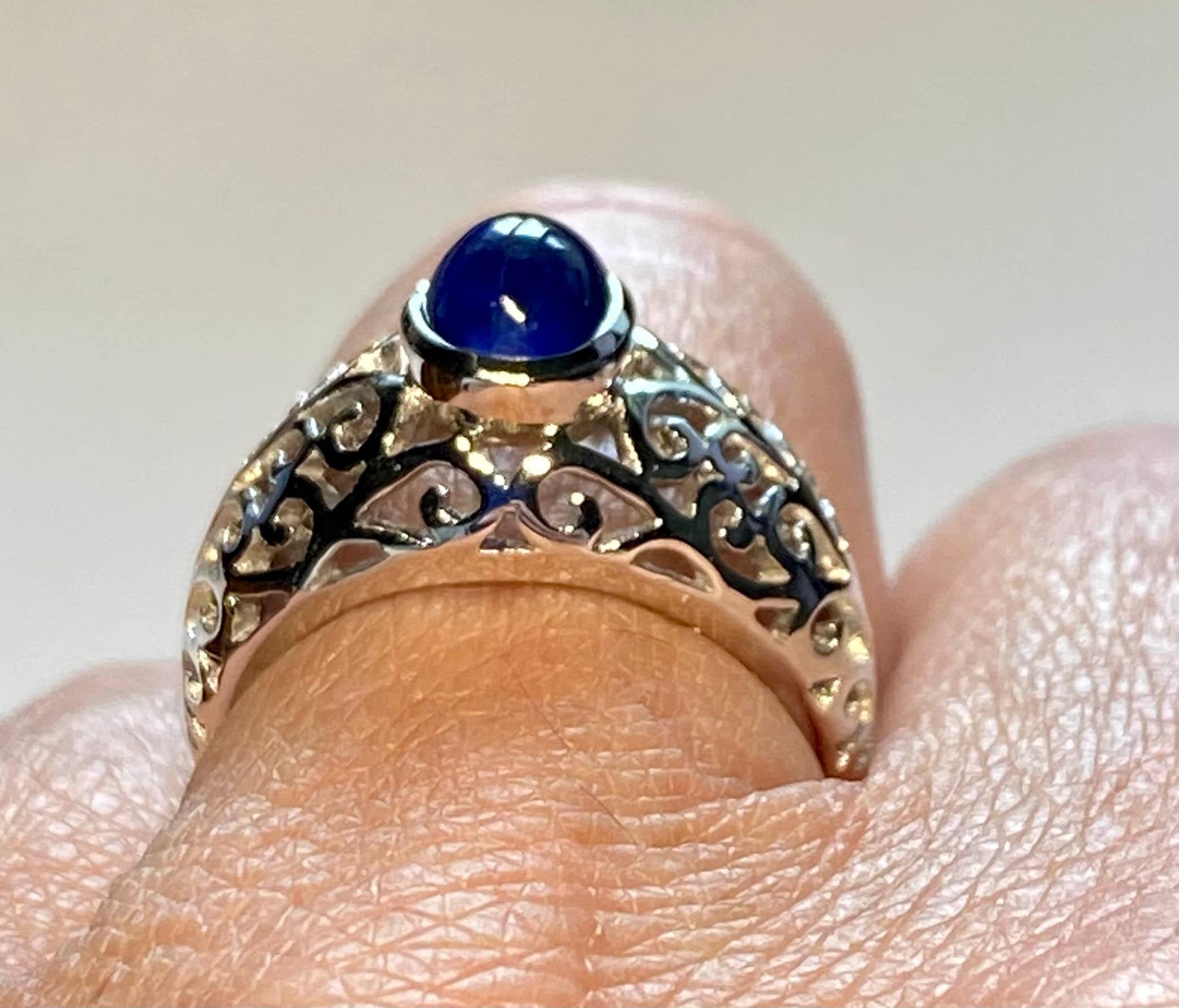 Blue Sapphire Ring in 14kt White Gold For Sale 6