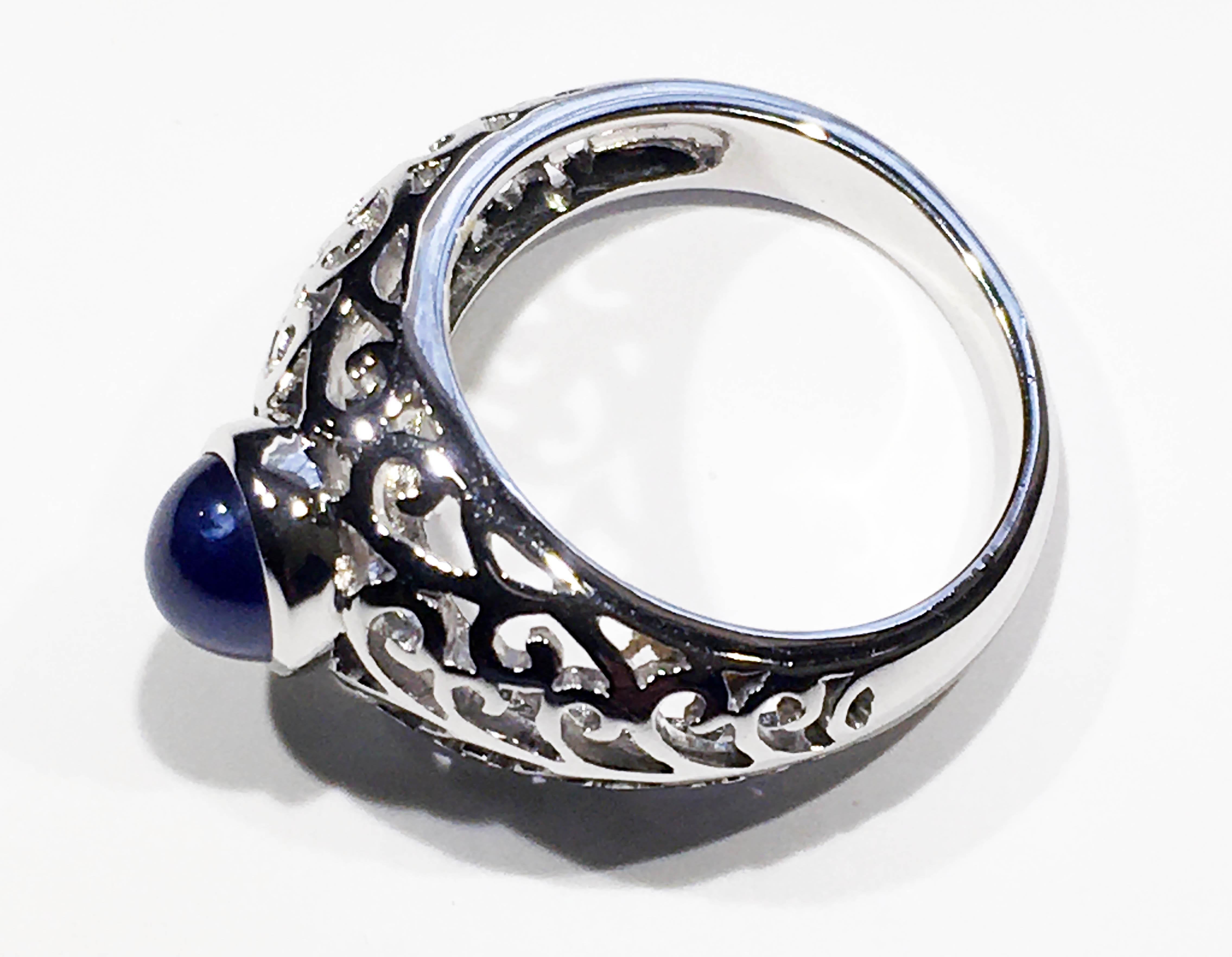 Blue Sapphire Ring in 14kt White Gold For Sale 2