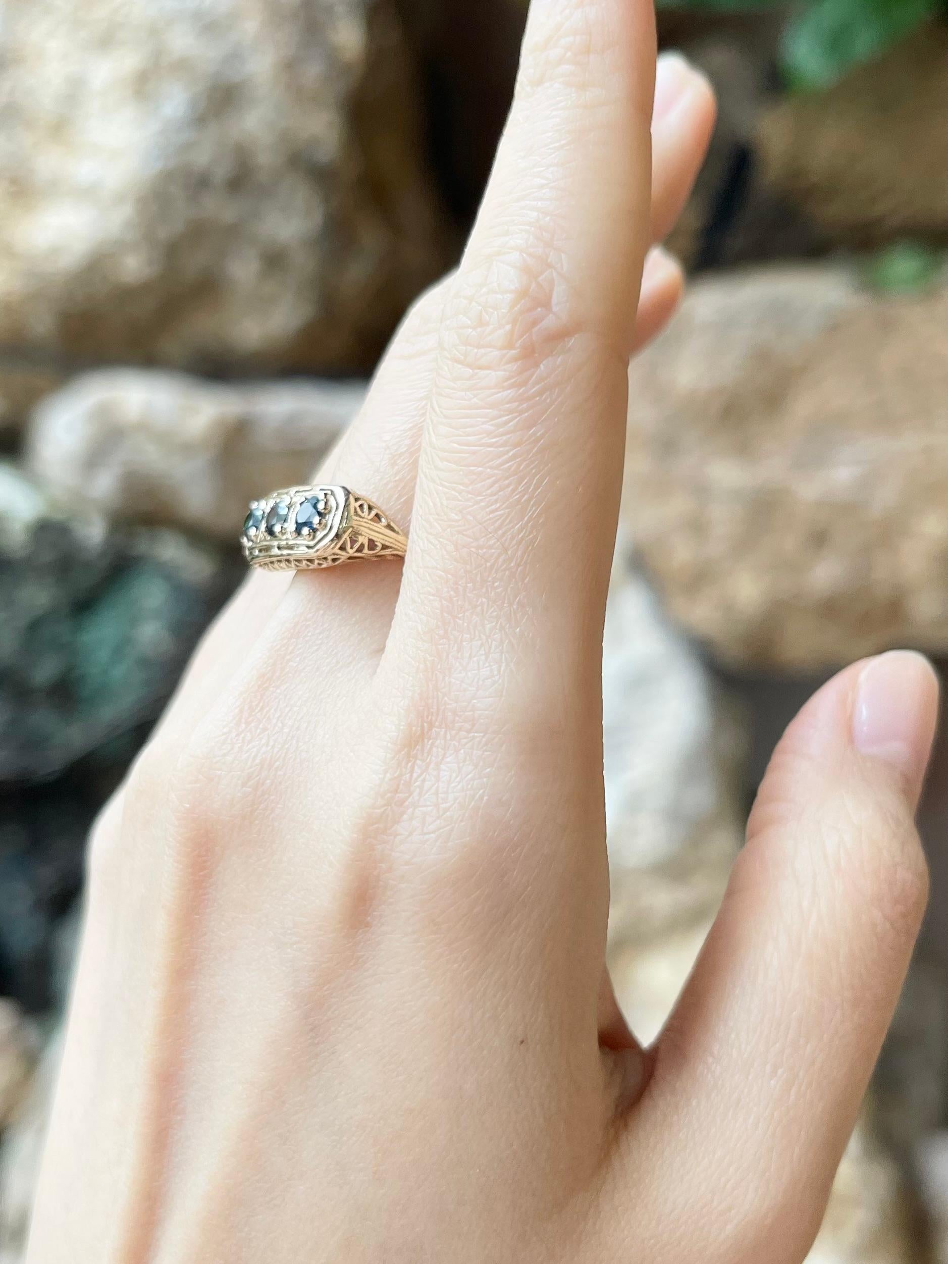 Bague en saphir bleu sertie d'or 14 carats Neuf - En vente à Bangkok, TH