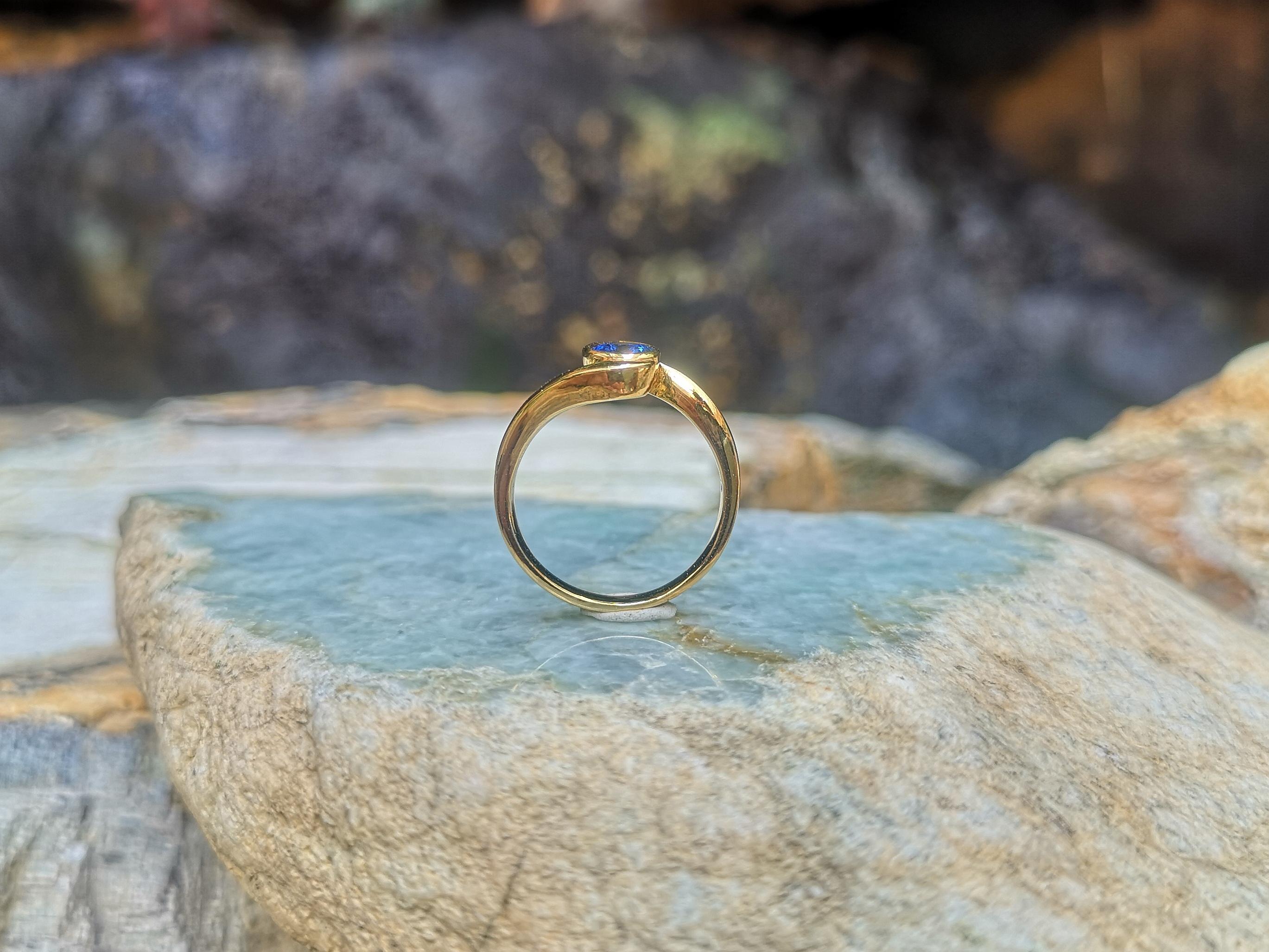 Blue Sapphire Ring Set in 18 Karat Gold Settings 7